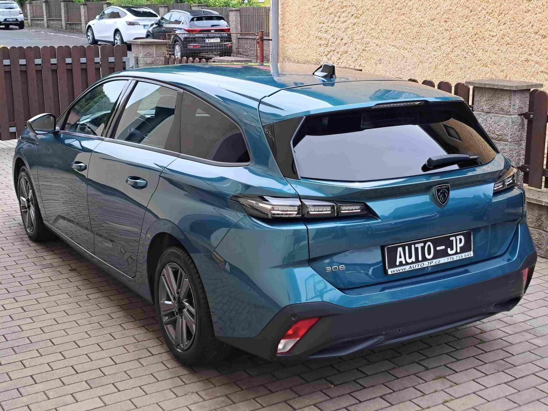 Peugeot 308, SW 1,2 PT EAT8    PŘIPRAVUJEME - fotka 5