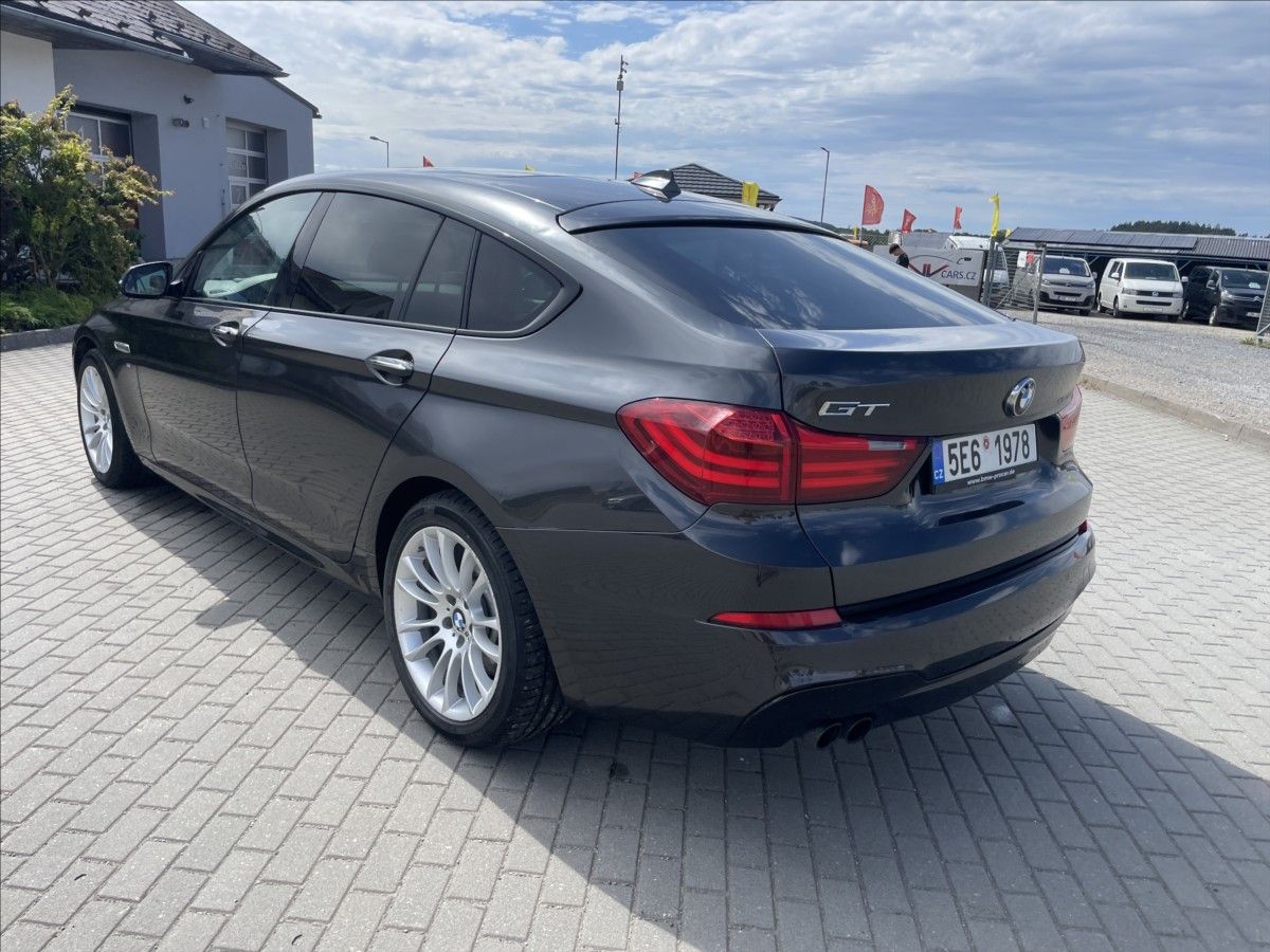 BMW Řada 5, 3,0 GT 190kw 530d M-Paket Pano - fotka 3