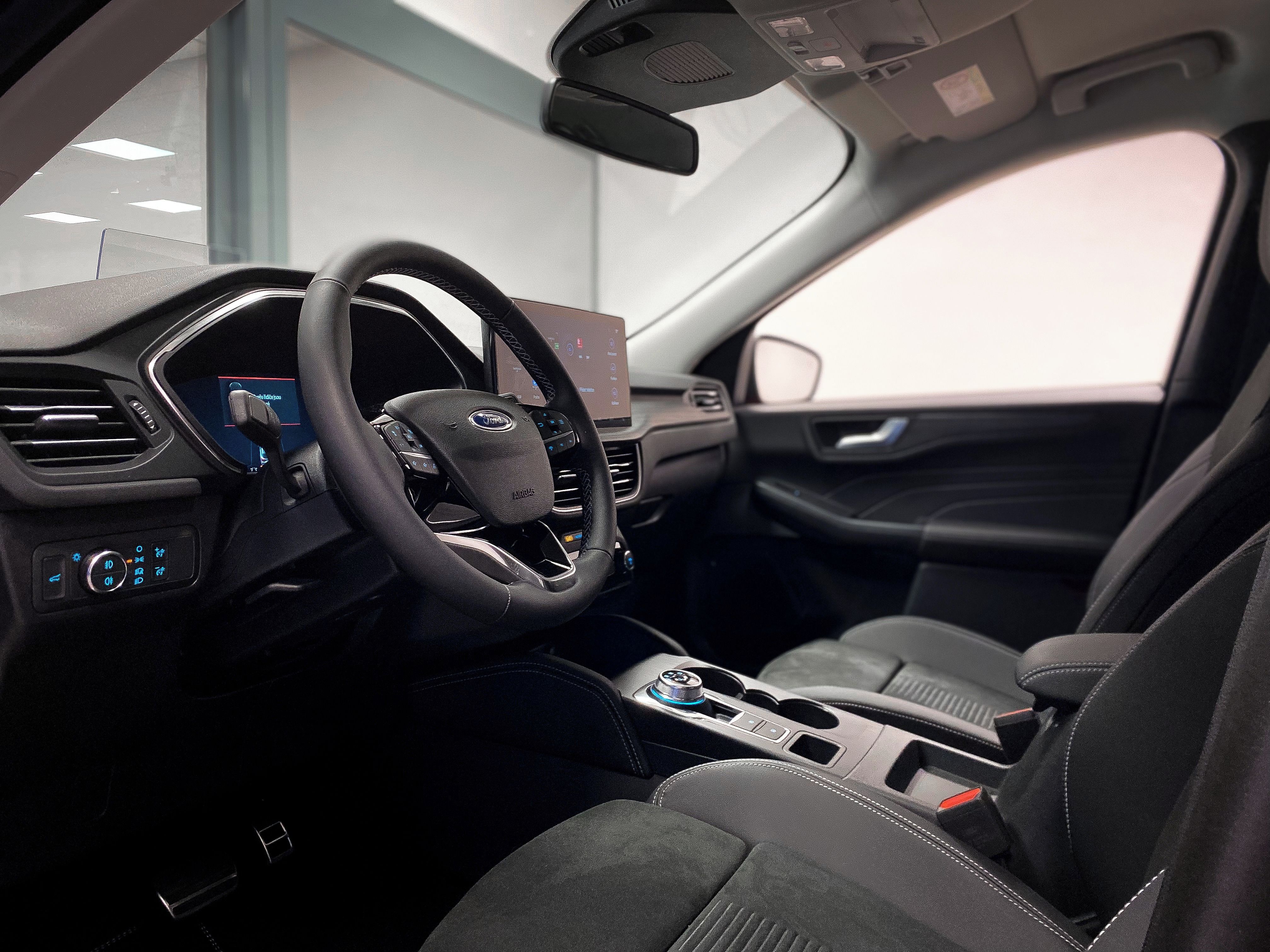 Ford Kuga, 2,5 Duratec HEV Active X - fotka 5