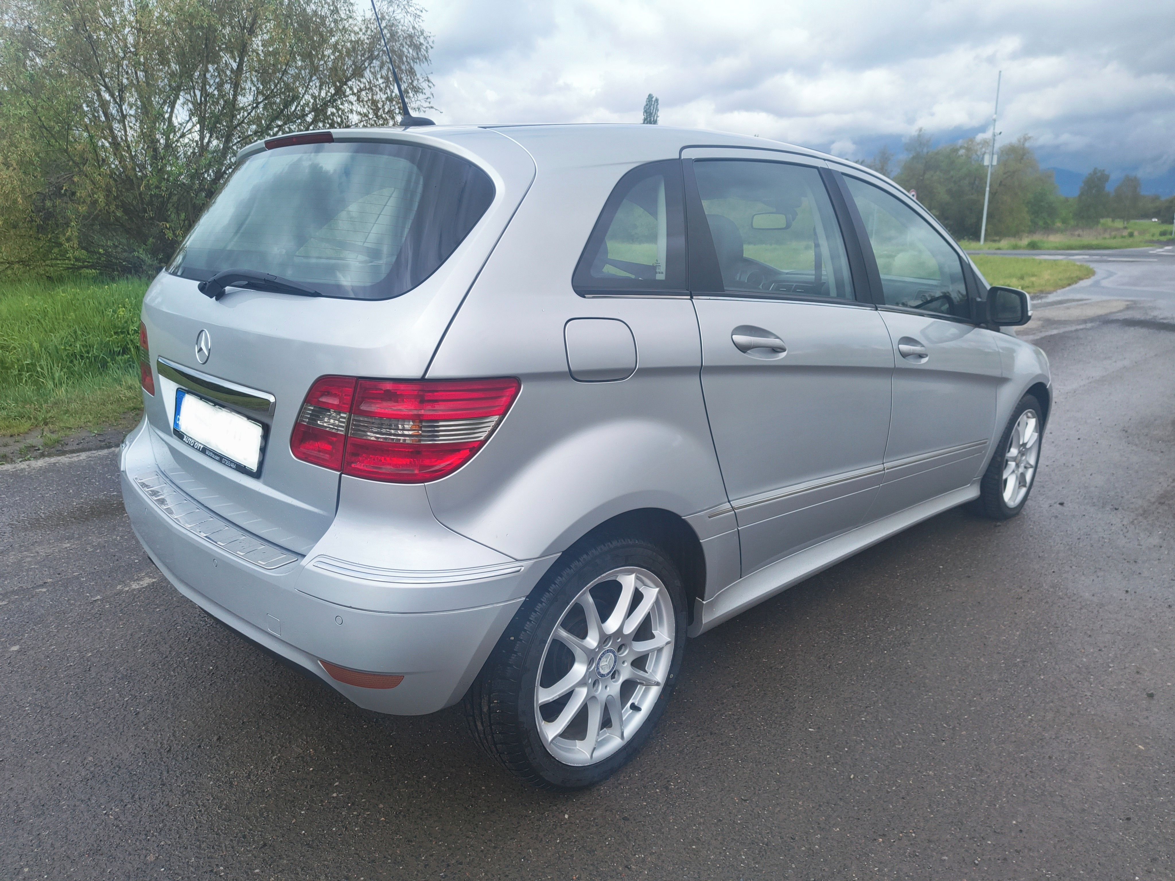 Mercedes-Benz Třídy B, B200 aut. benzín W245 facelift - fotka 5