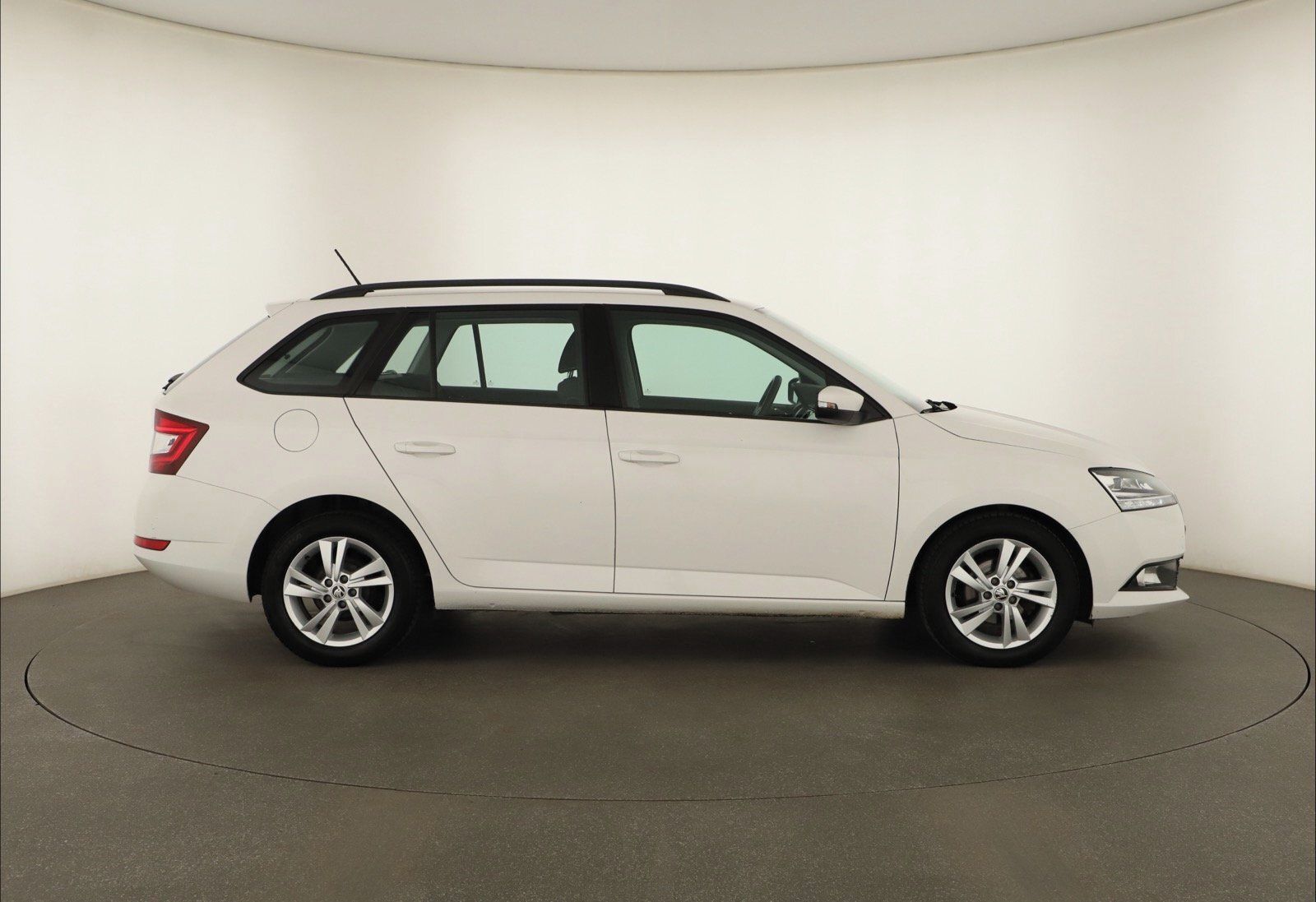 Škoda Fabia, 1.0 TSI, Style, ČR,1.maj - fotka 6