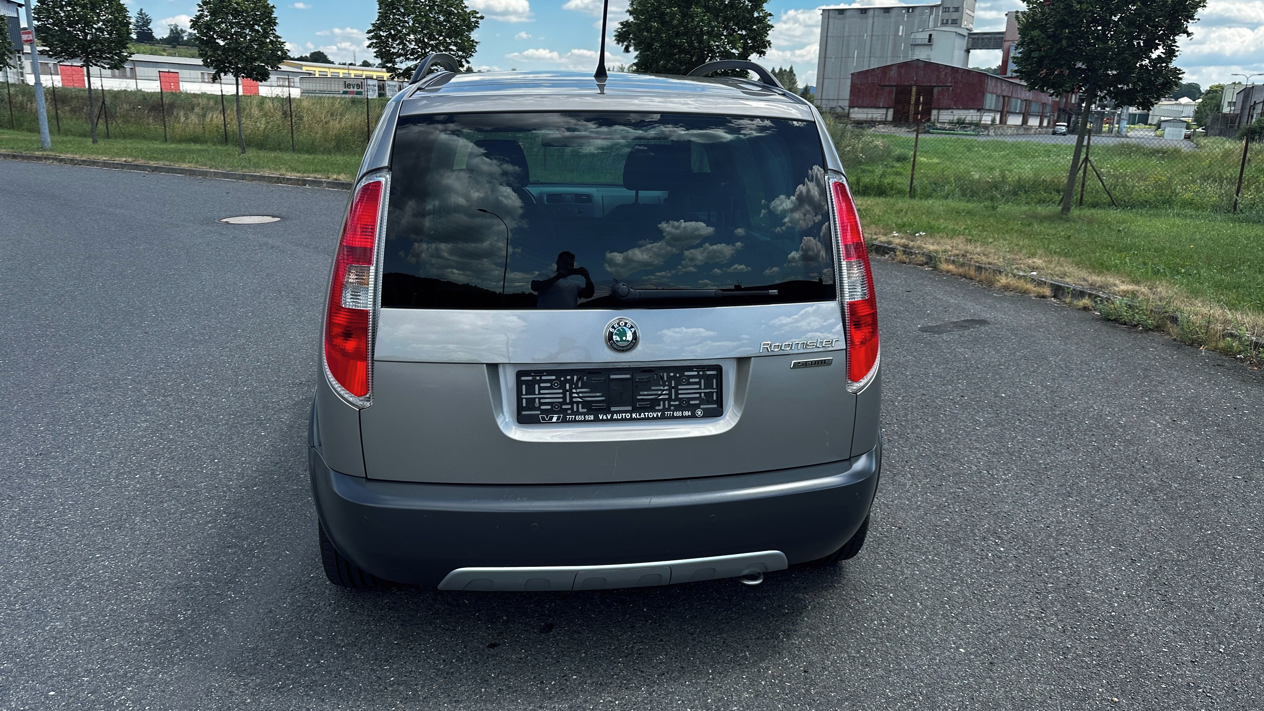 Škoda Roomster, 1.2 TSI SCOUT - fotka 4