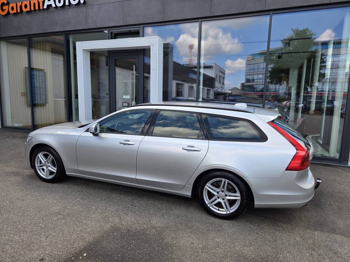 Volvo V90, D4 2.0 140kW - fotka 2