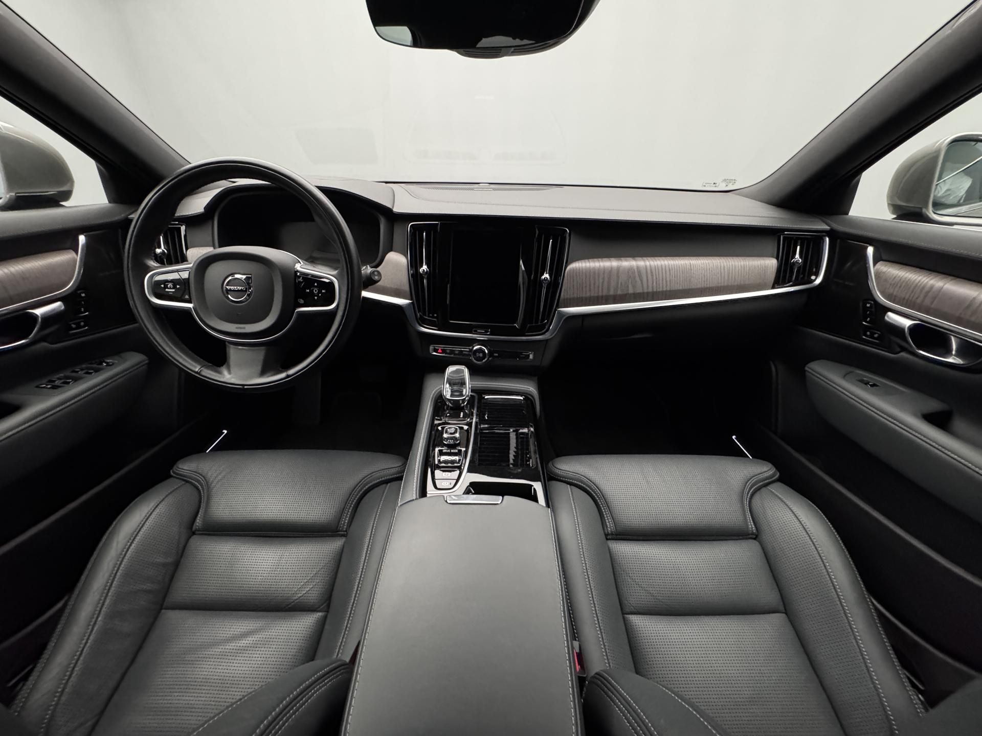 Volvo V90, T6 AWD INSCRIPTION CZ 1.maj - fotka 2
