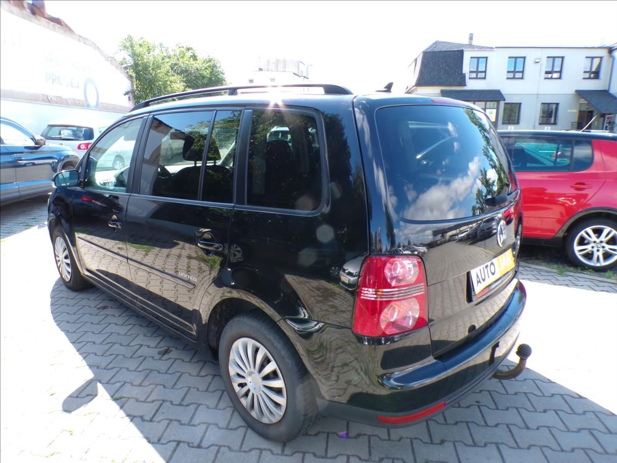Volkswagen Touran, 1,4 TSI  DSG - fotka 4