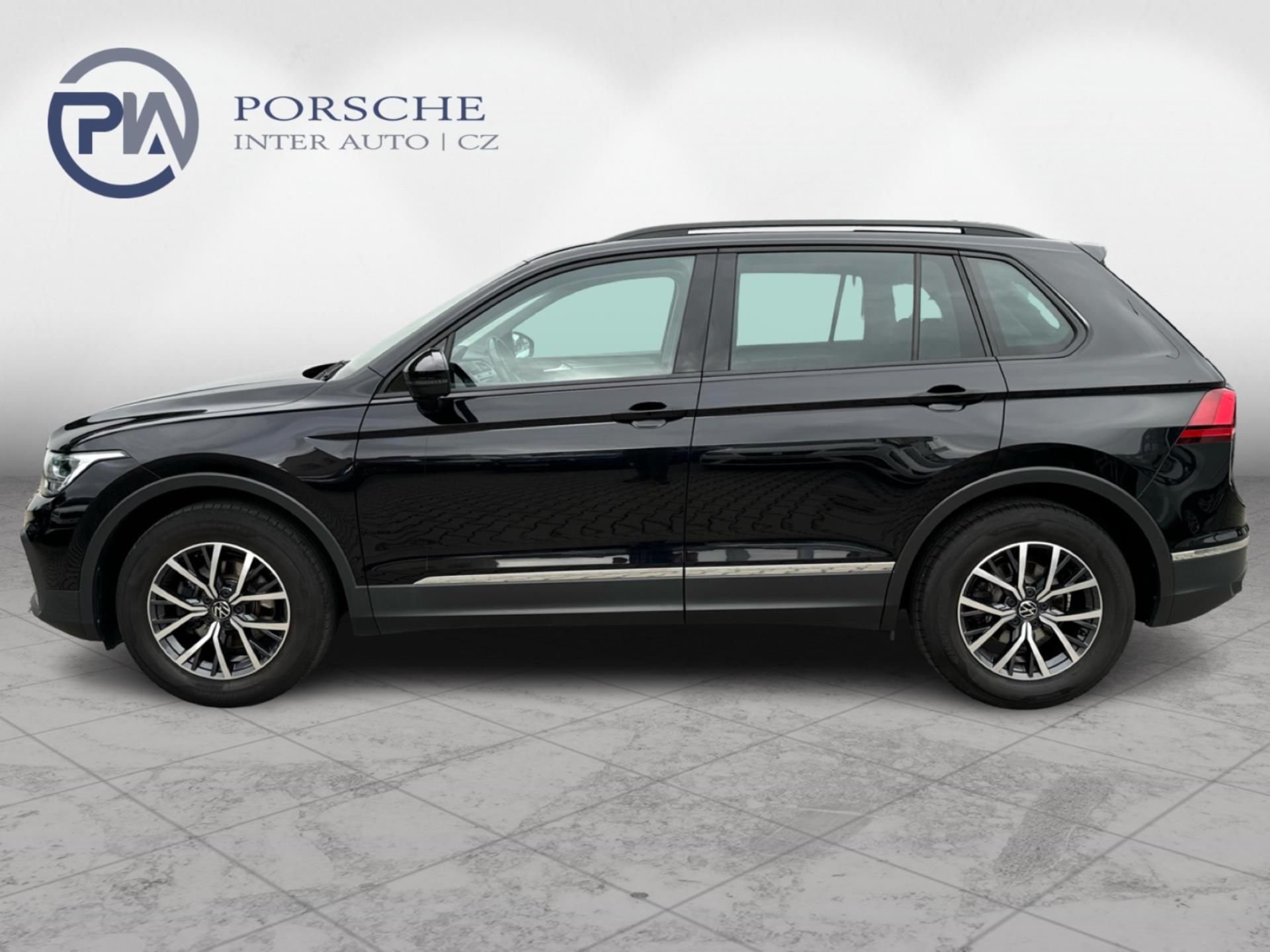 Volkswagen Tiguan, 2,0 TDI 110 kW Business Premiu - fotka 3