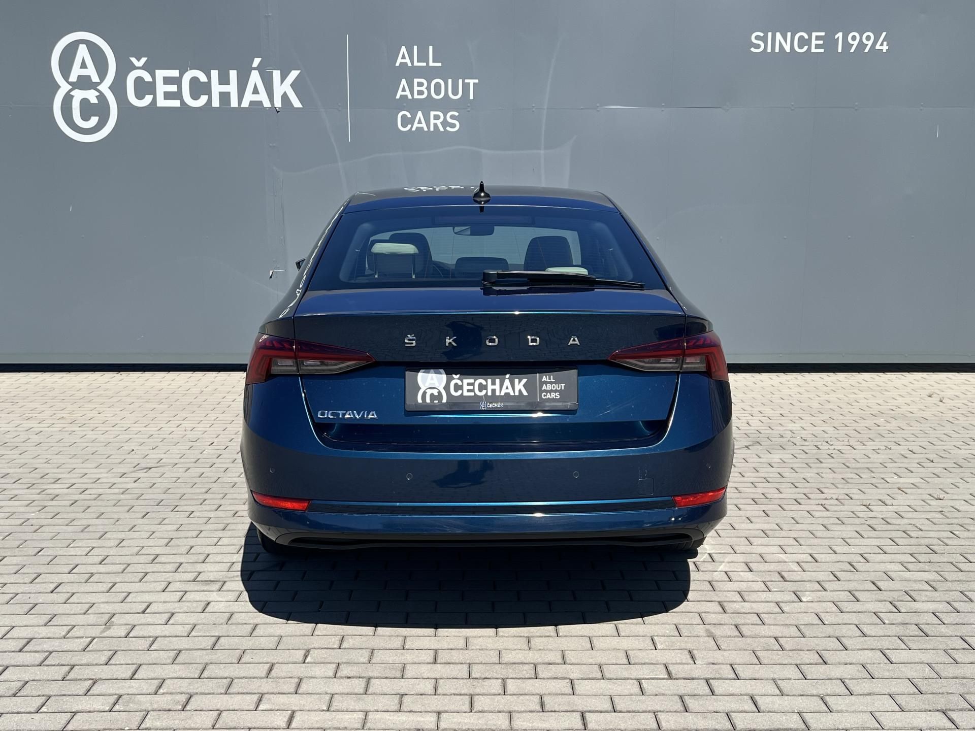 Škoda Octavia, STYLE 2,0 TDi 85kW DSG - fotka 6