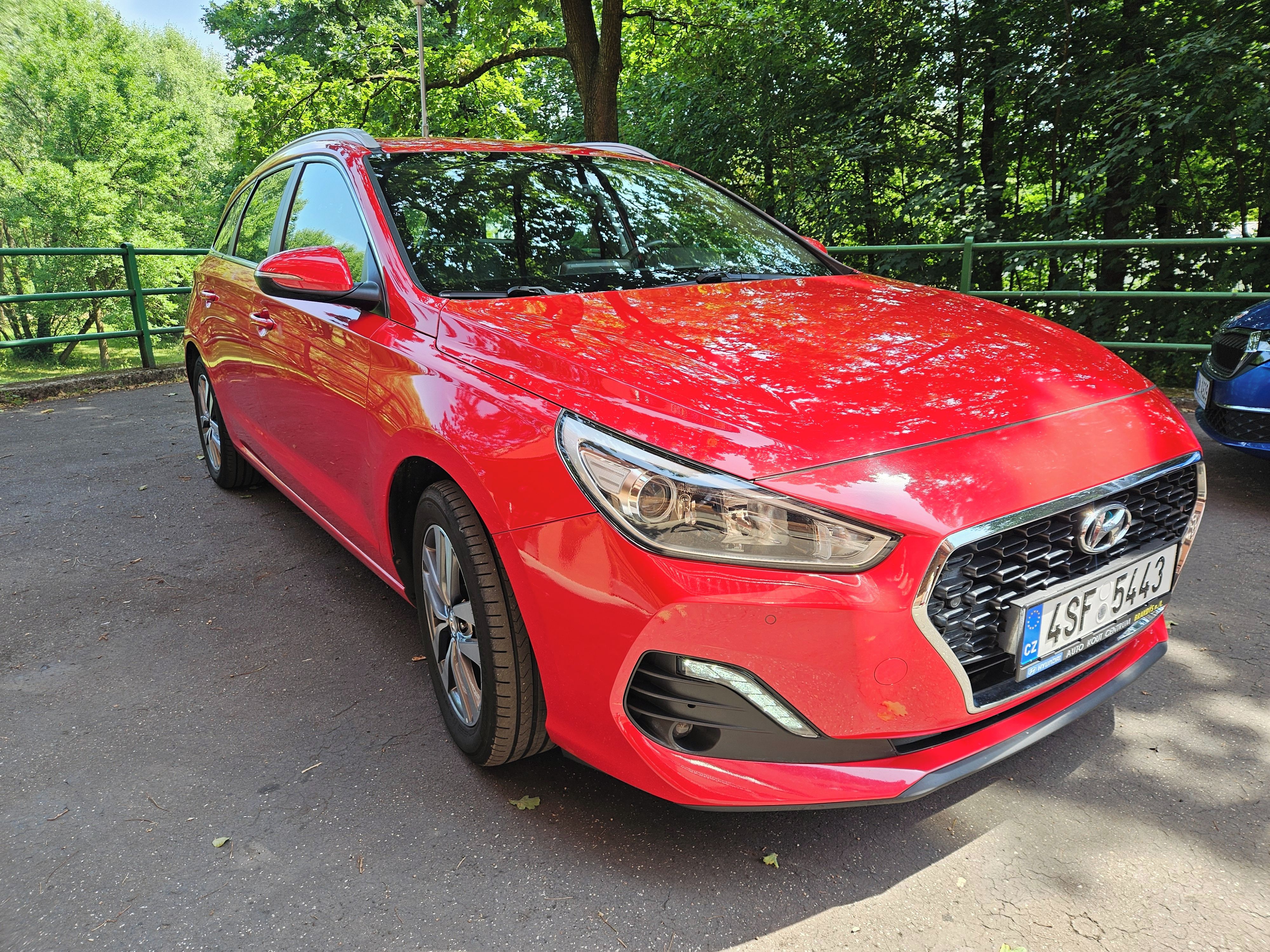 Hyundai i30, 1.4 T-GDI automat 1.maj, tažné - fotka 4