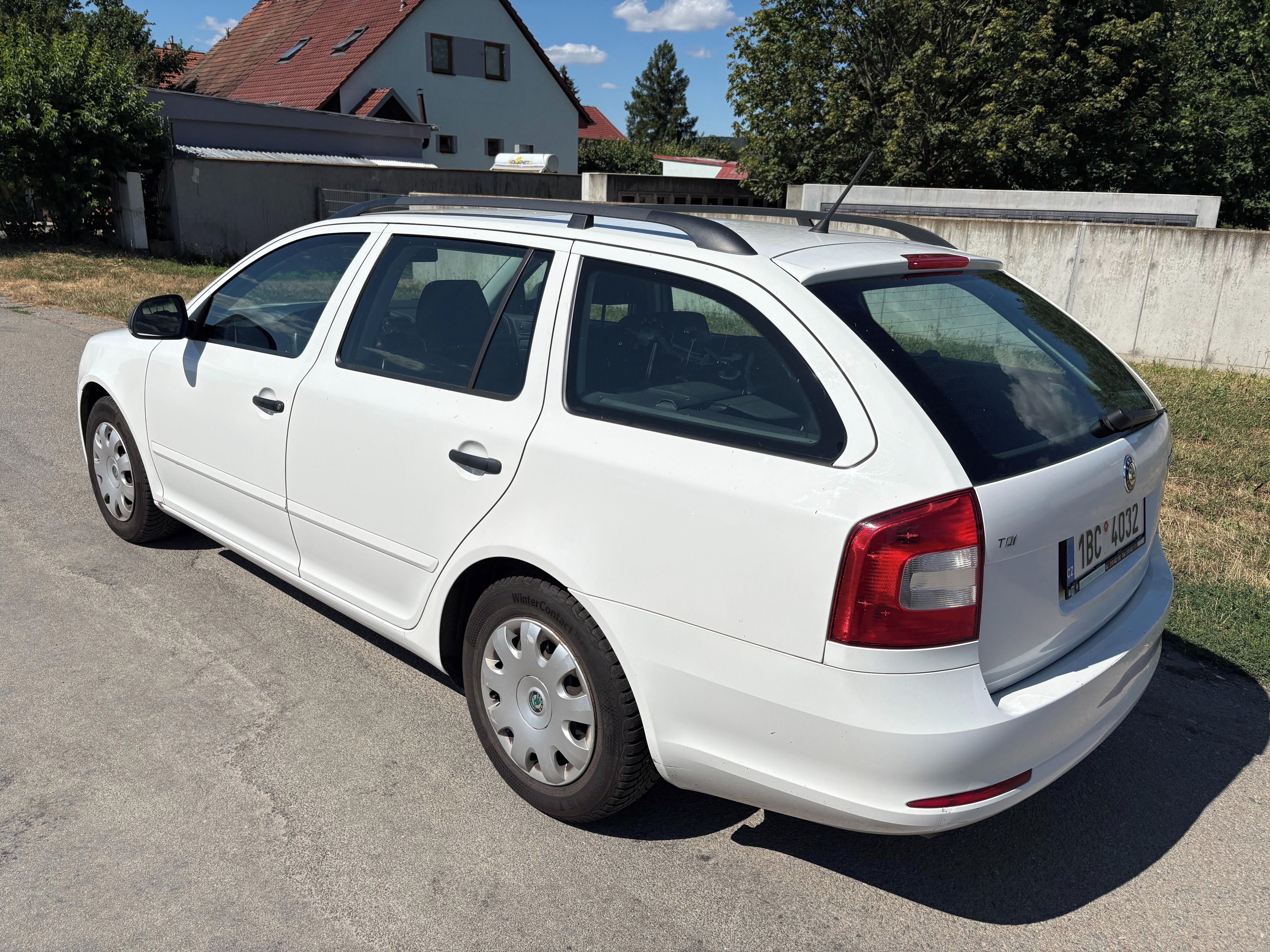 Škoda Octavia, 2.0TDi - 81kW Koupeno v ČR - fotka 4