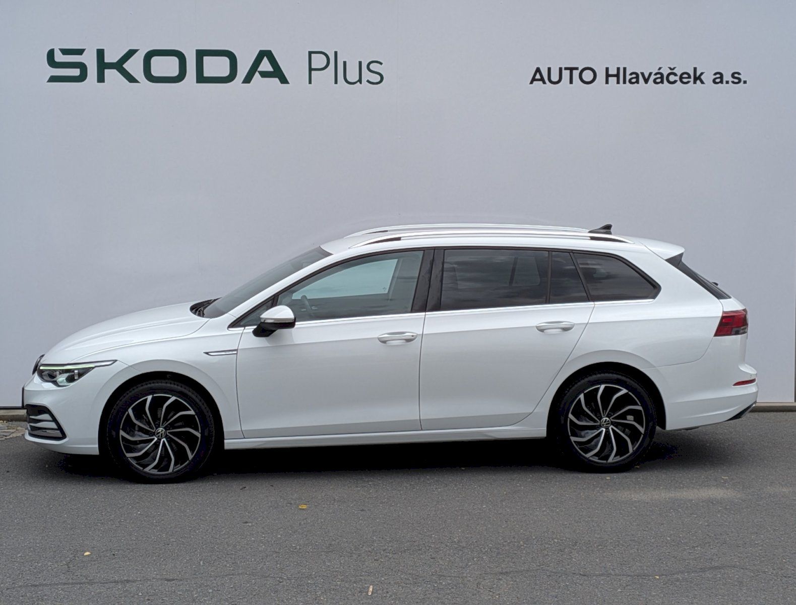 Volkswagen Golf, VARIANT STYLE 1,5TSI 110kW  6M - fotka 3