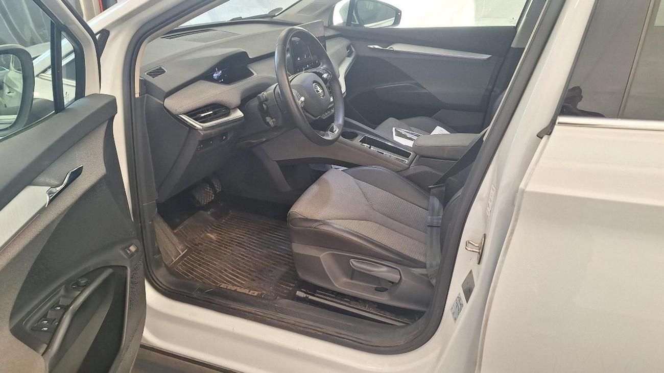 Škoda Enyaq, 150kw, iV80 19ALU SOH 96% - fotka 6