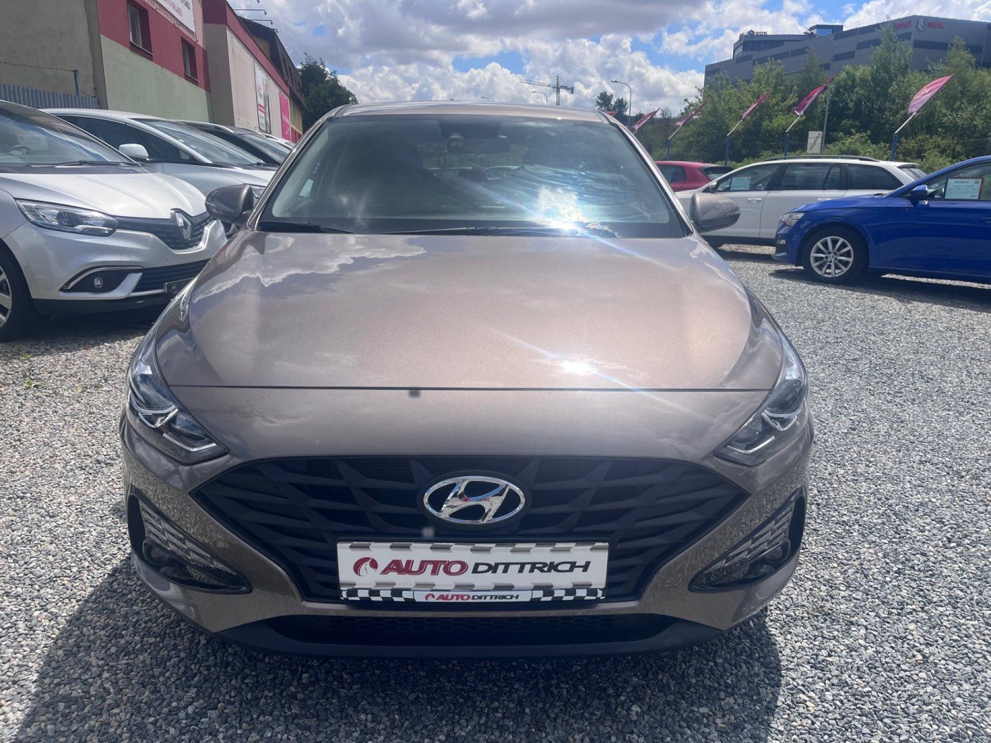 Hyundai i30, 1.5 DPi COMFORT - fotka 3