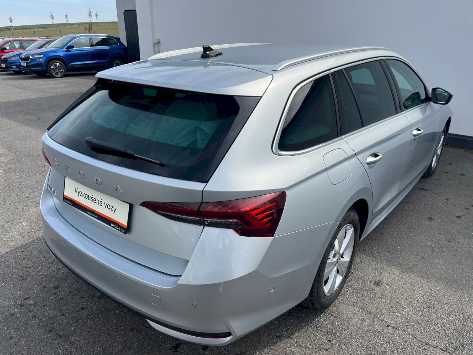 Škoda Octavia, OCT.COMBI TOP SELECTION 2,0 TD - fotka 2
