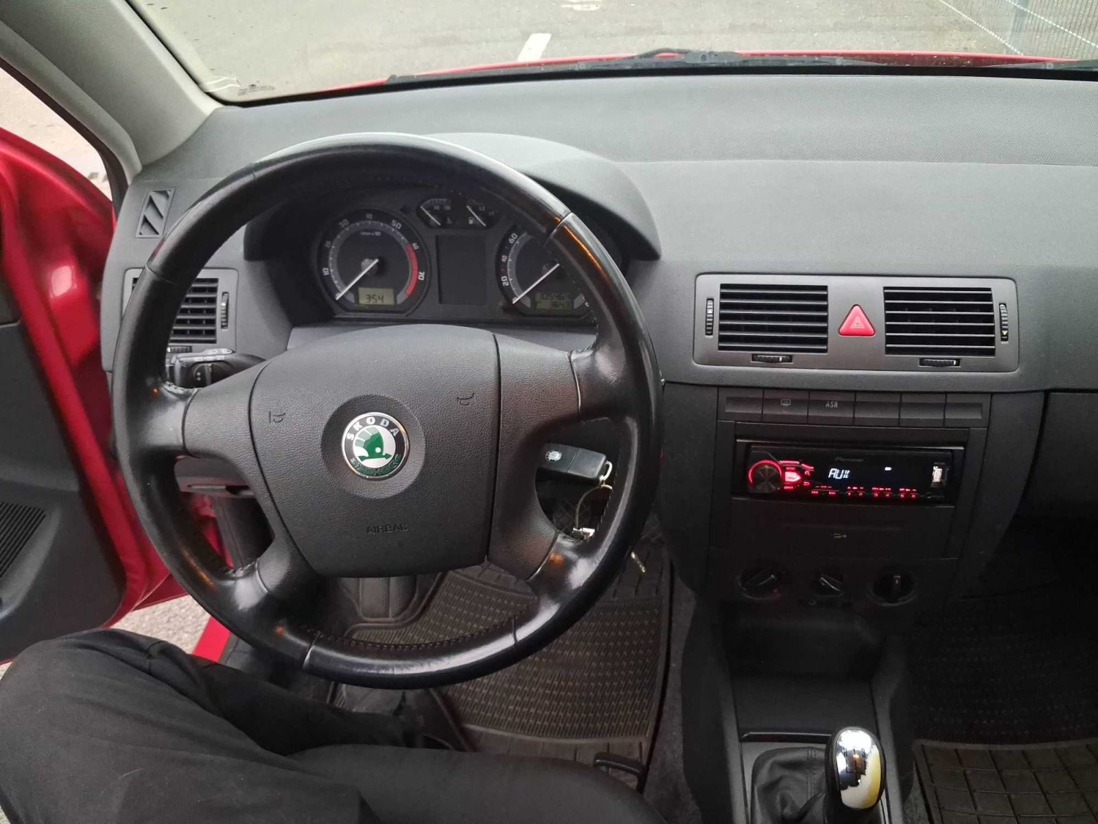 Škoda Fabia, 1.2 12V, zamluveno - fotka 3