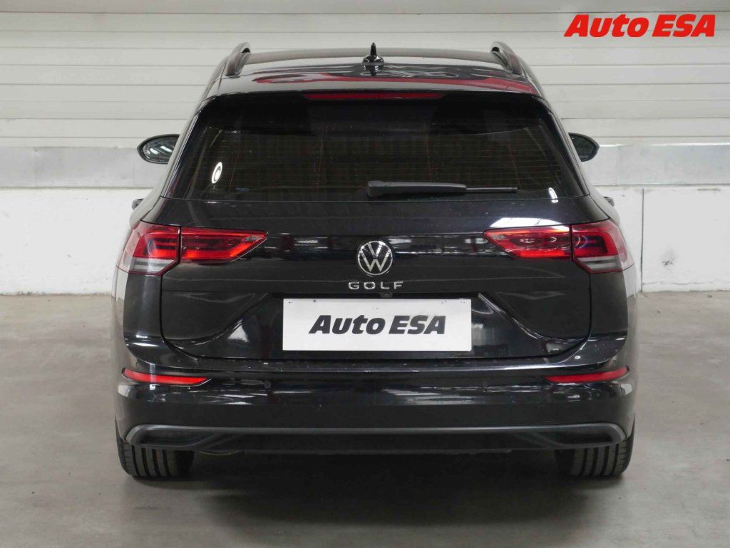 Volkswagen Golf, 2.0 TDi,ČR,Life - fotka 5