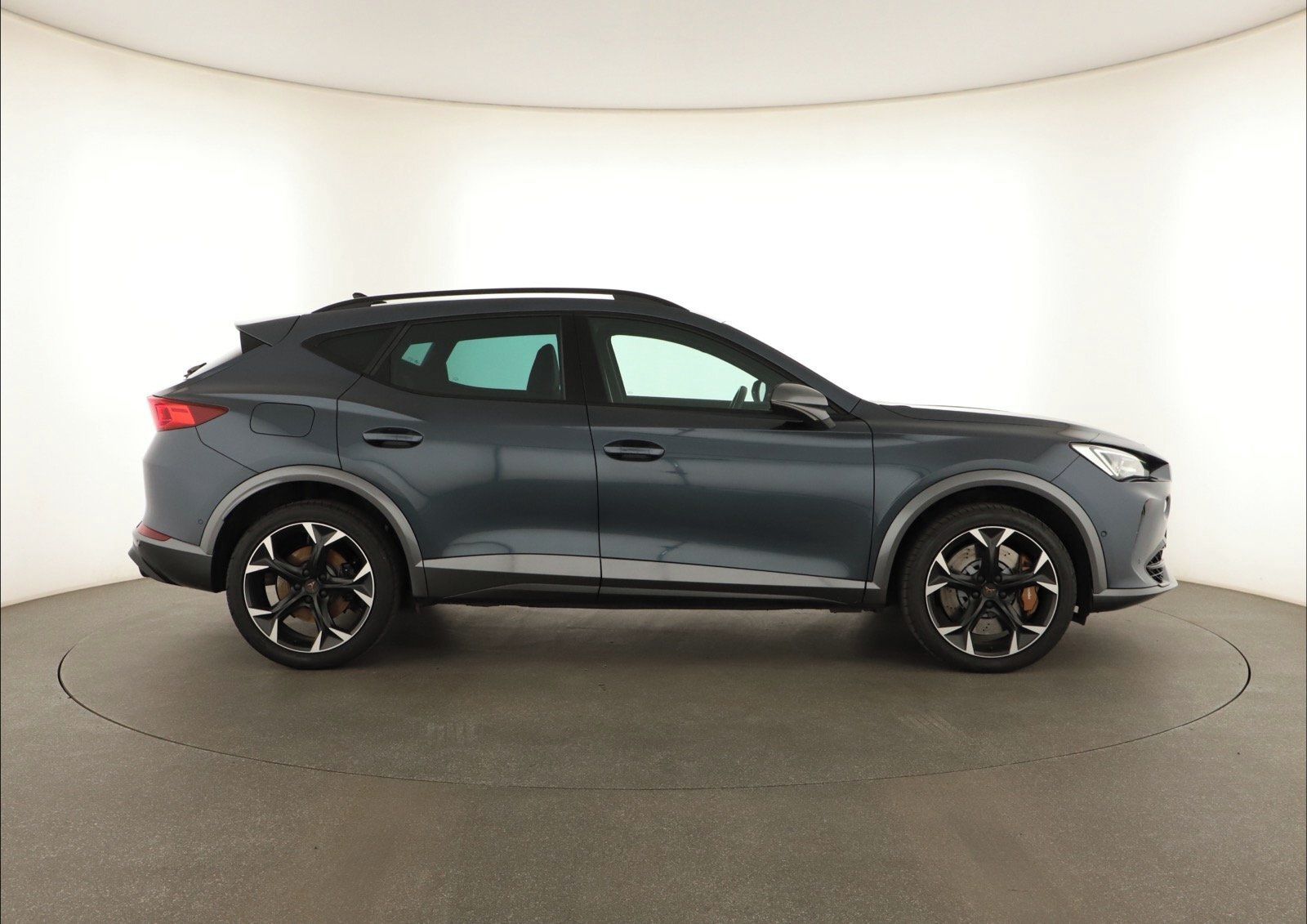 Cupra Formentor, 2.0 TSI VZ 4Drive, 4X4 - fotka 6