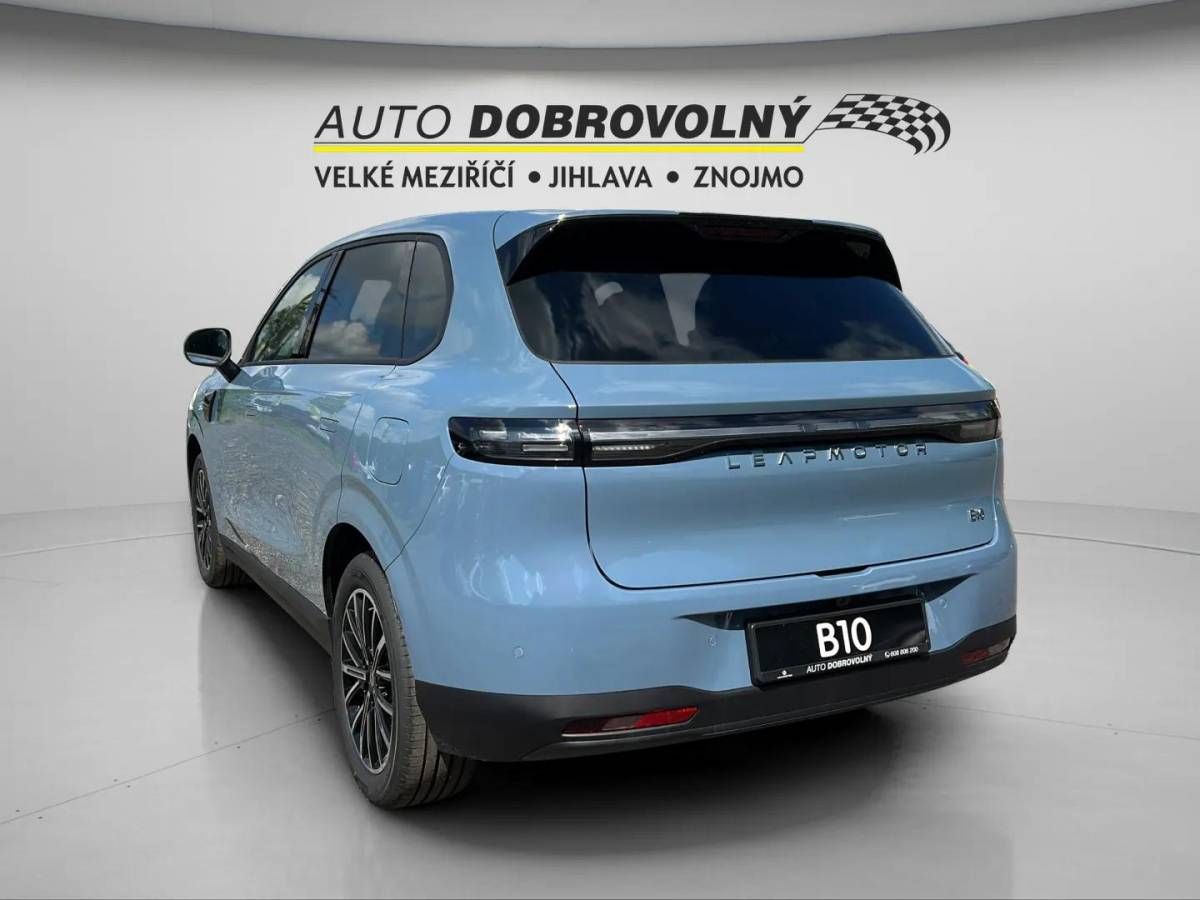 Leapmotor B10, Design hybrid EV 18,8kWh bater - fotka 6