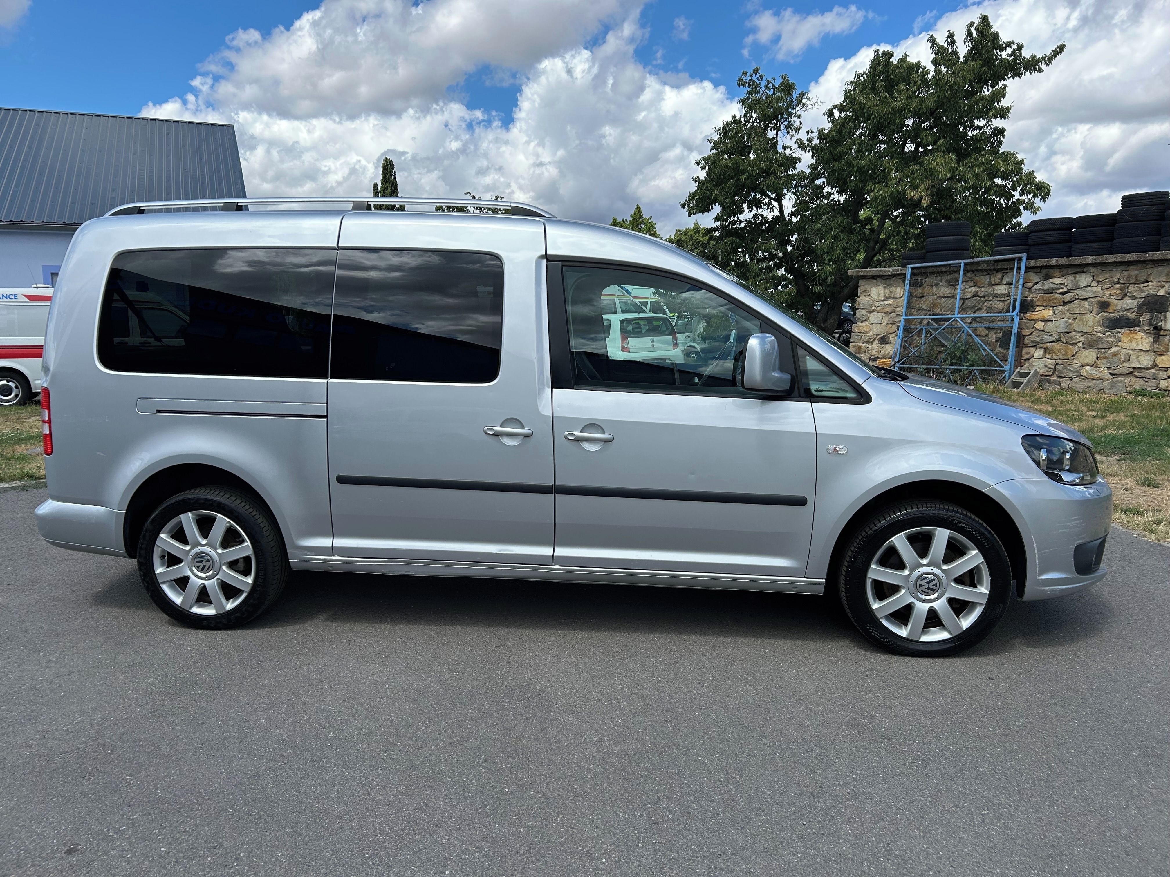 Volkswagen Caddy, Maxi - 1.6 TDI 75kW - 7 míst - fotka 4
