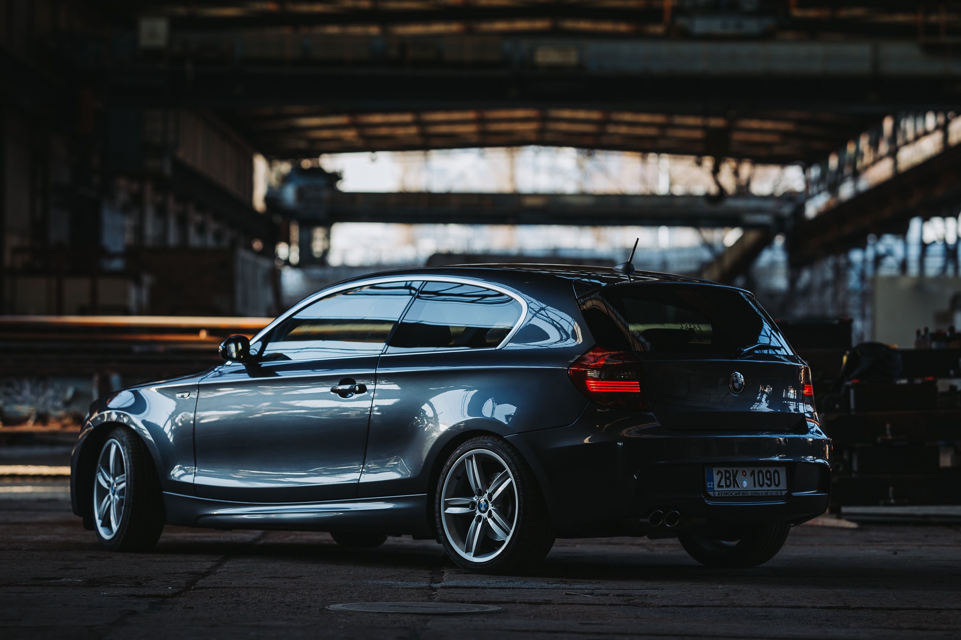 BMW Řada 1, 30i M-paket/ stř.okno/ keyless - fotka 6