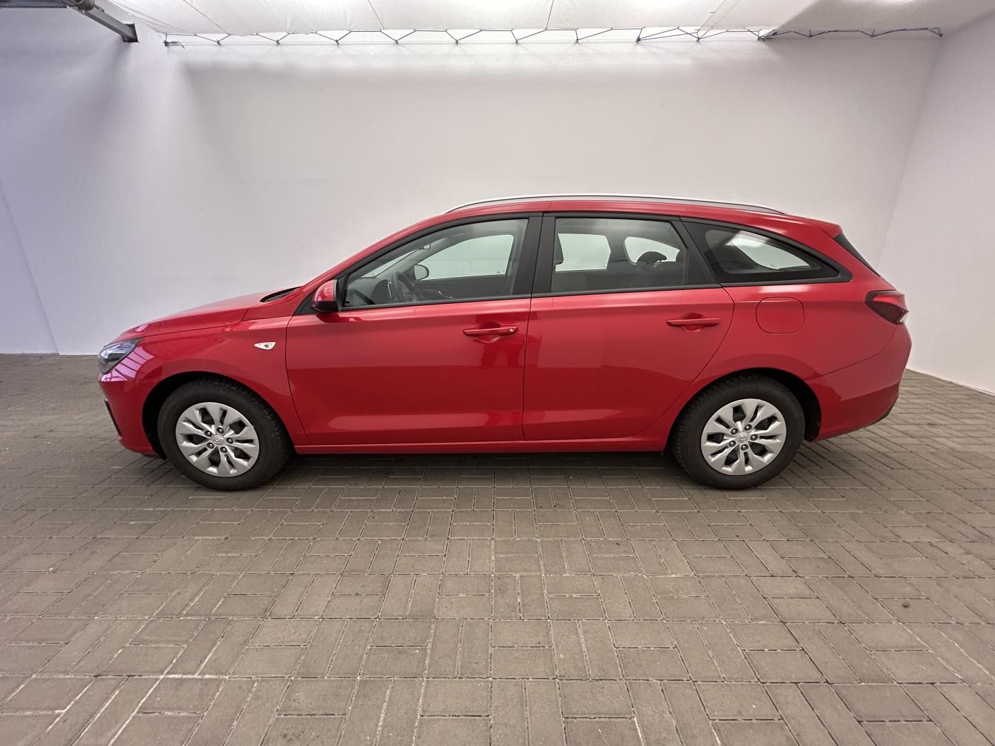 Hyundai i30, 1.5GDi 81kW Start Plus kombi - fotka 3