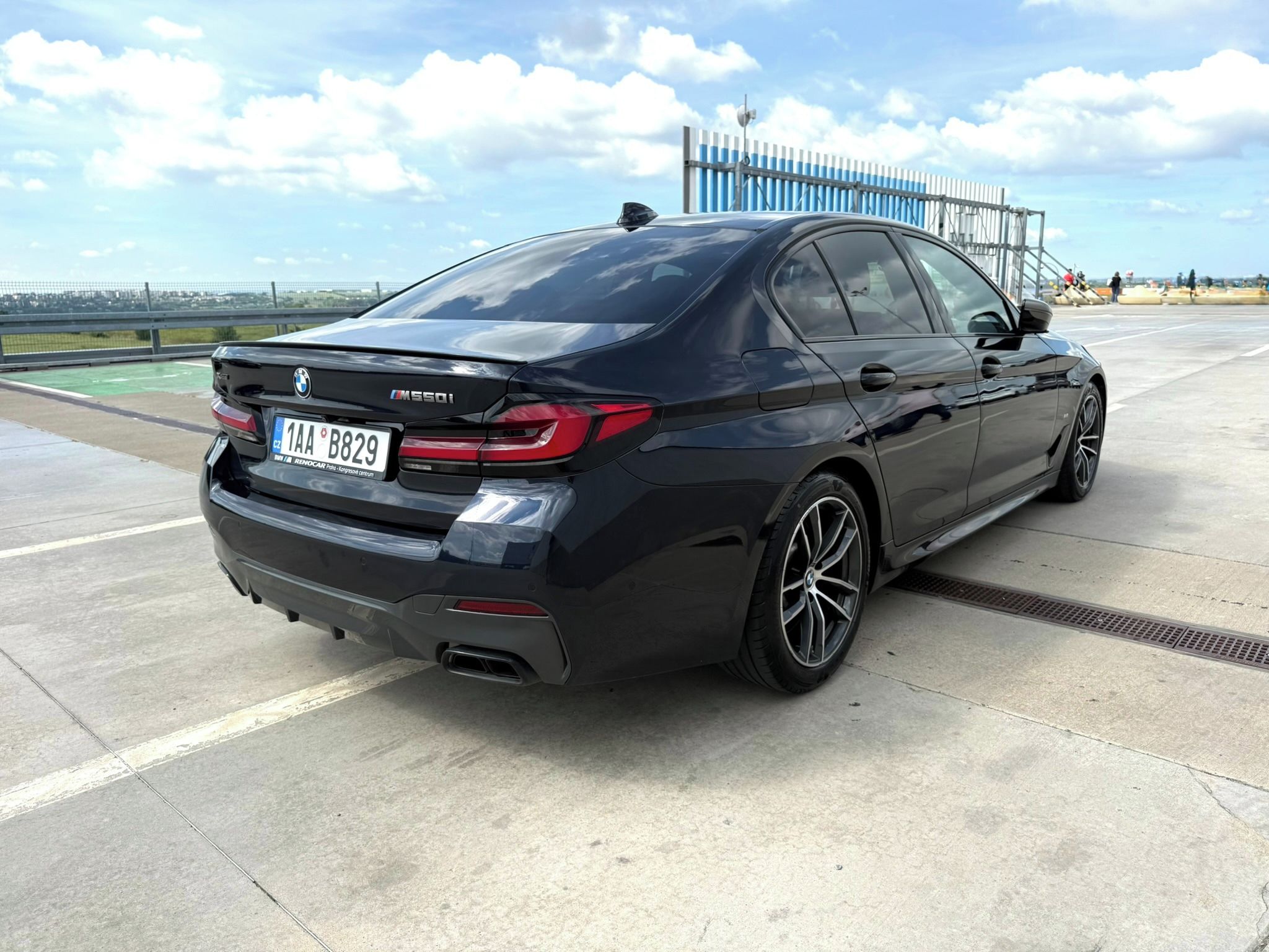 BMW Řada 5, M5 - M550i xDrive Laser Záruka - fotka 6