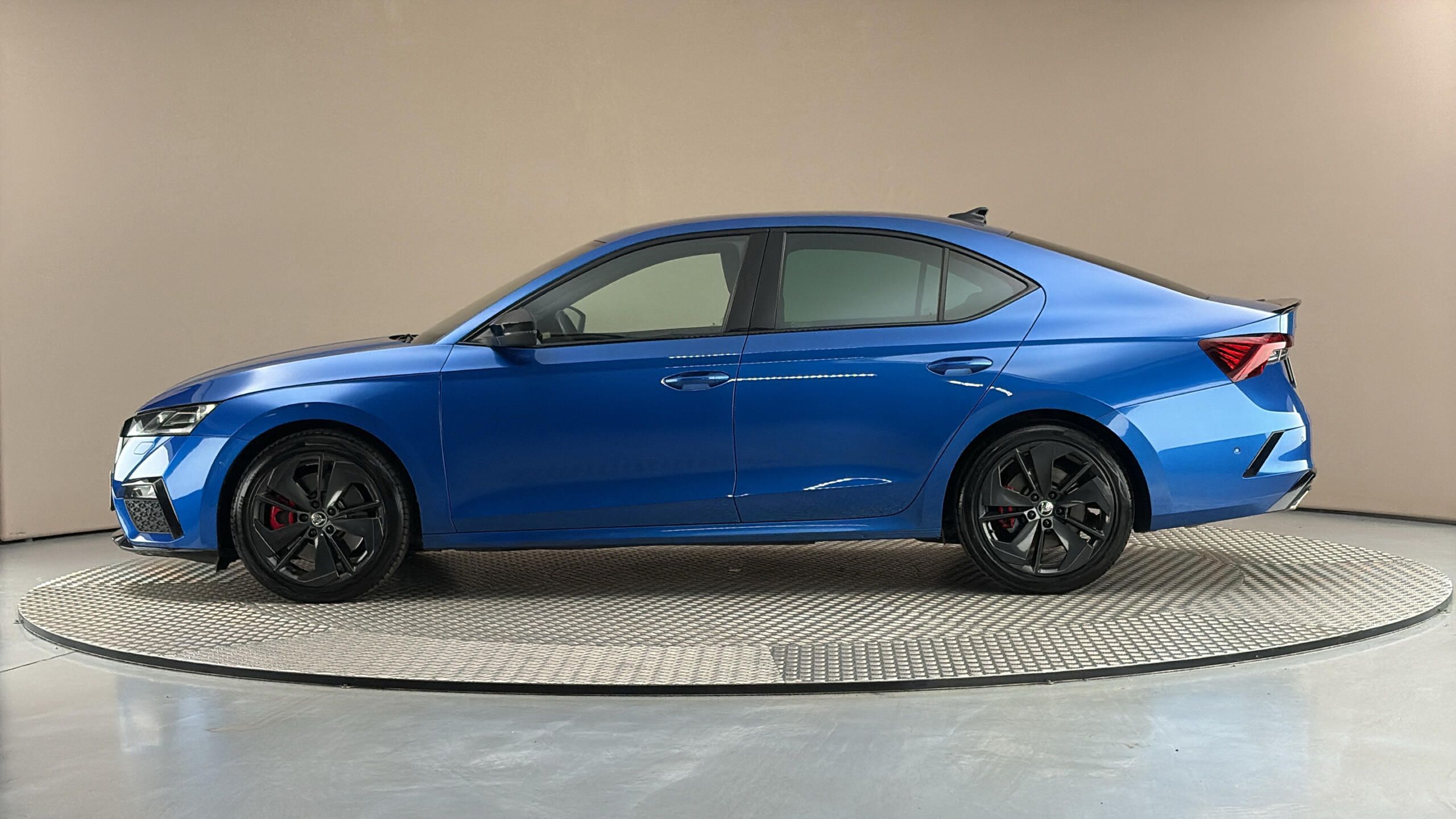 Škoda Octavia, 2.0 TSI DSG RS - fotka 4