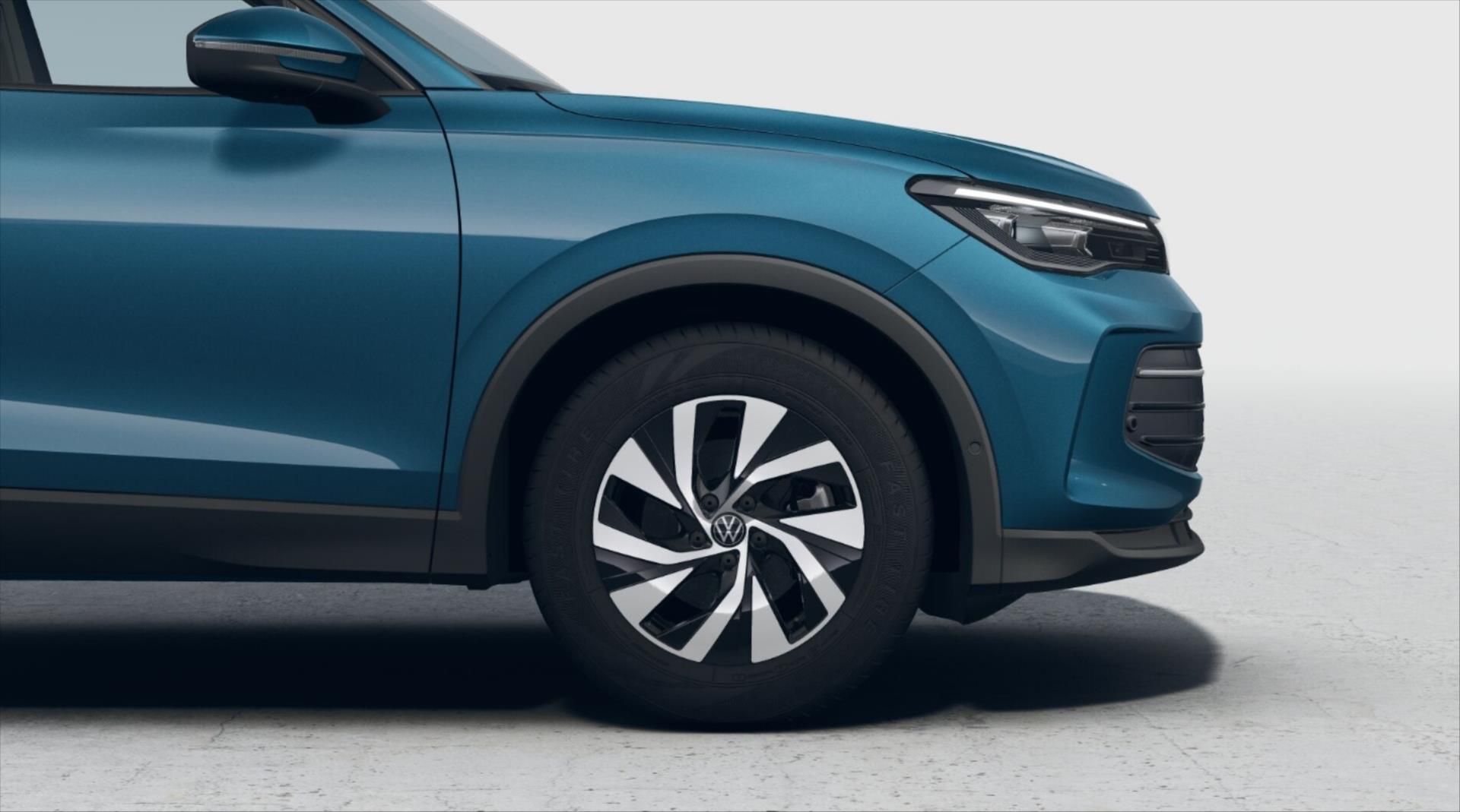 Volkswagen Tiguan, 1,5   People 1,5 eTSI mHEV - fotka 6
