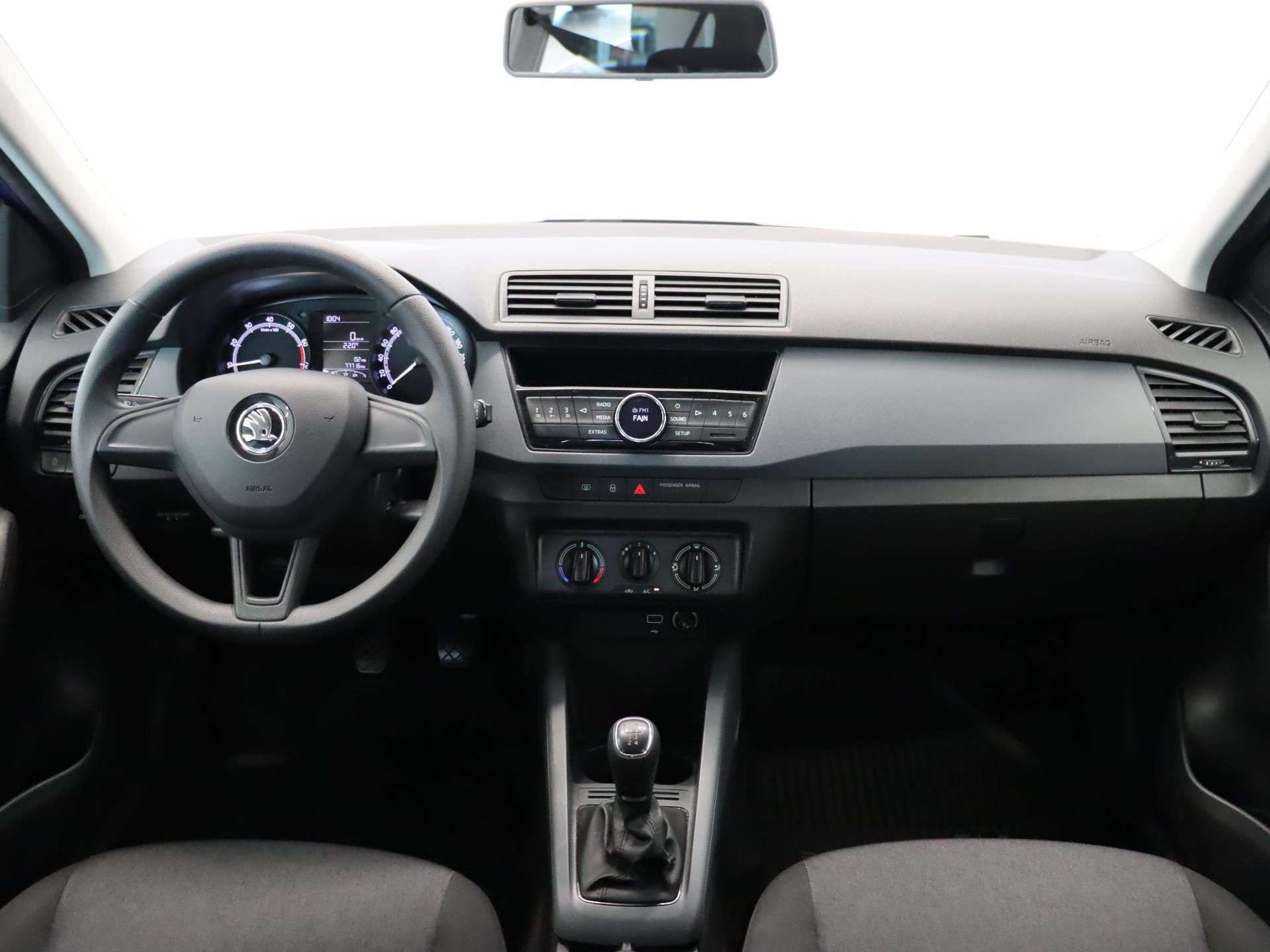 Škoda Fabia, COMBI ACTIVE 1,0 TSI 70 kW - fotka 5