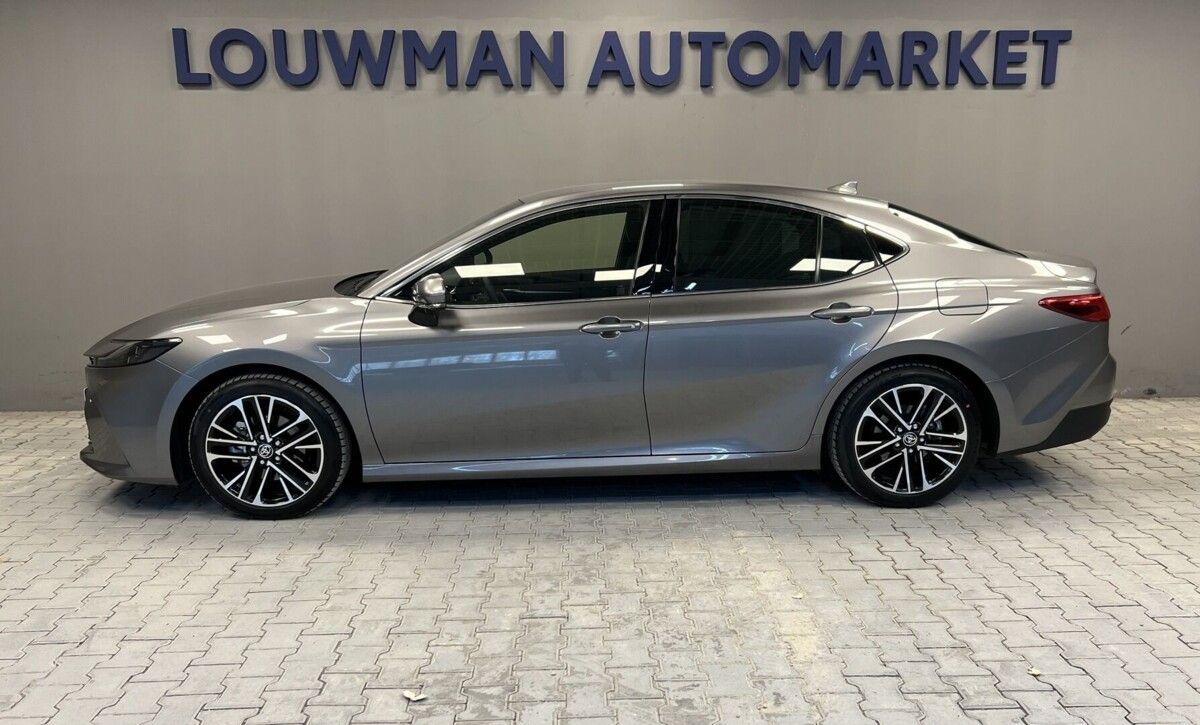 Toyota Camry, EXECUTIVE - fotka 3