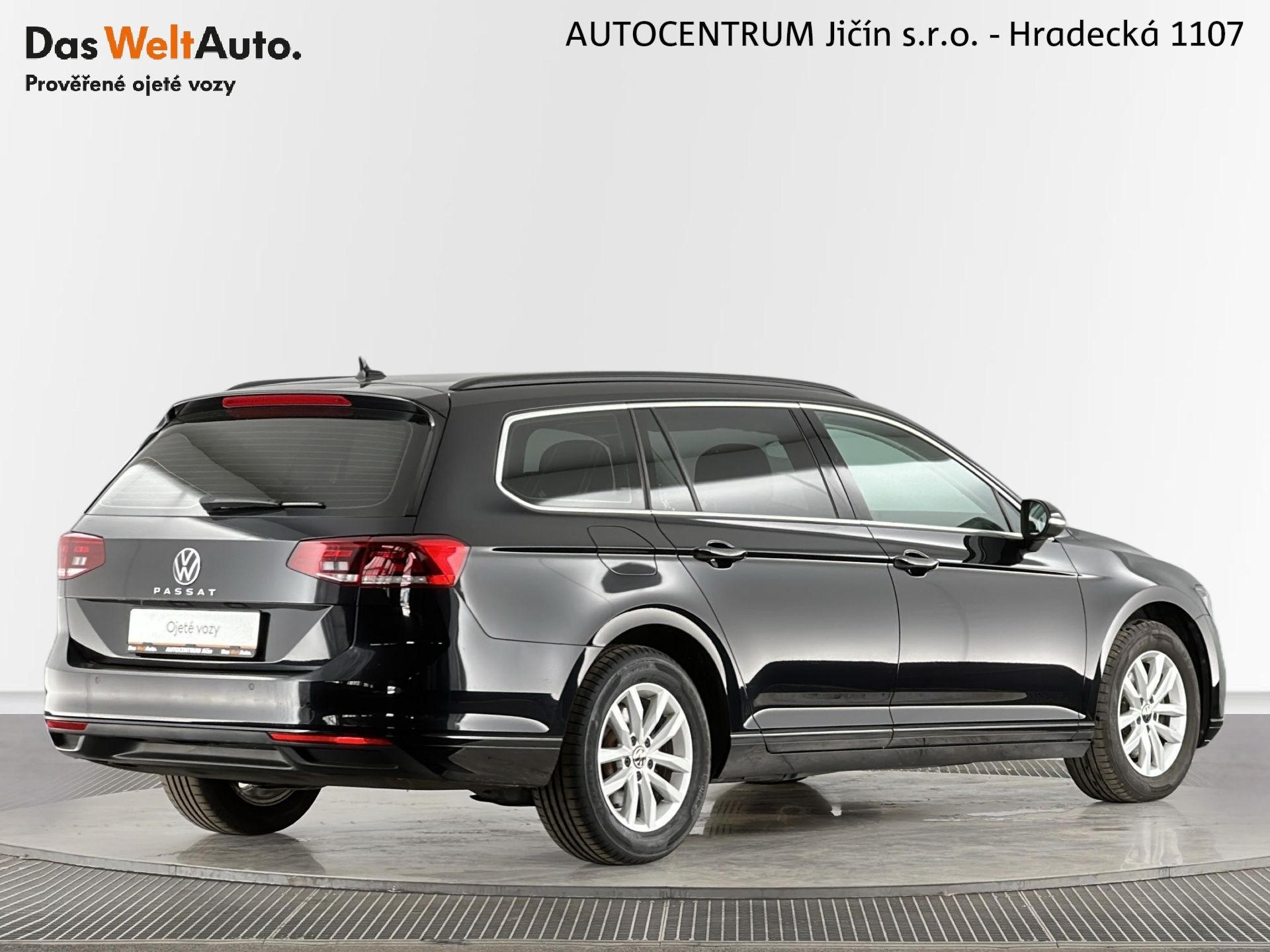 Volkswagen Passat, Business 2.0 TDI 110 kW - fotka 2