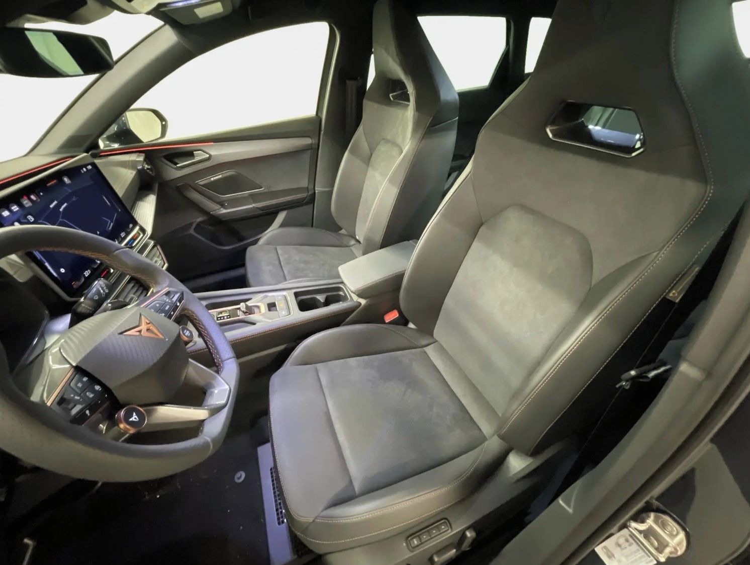 Cupra Leon, Sportstourer VZ sleva 26 % - fotka 6