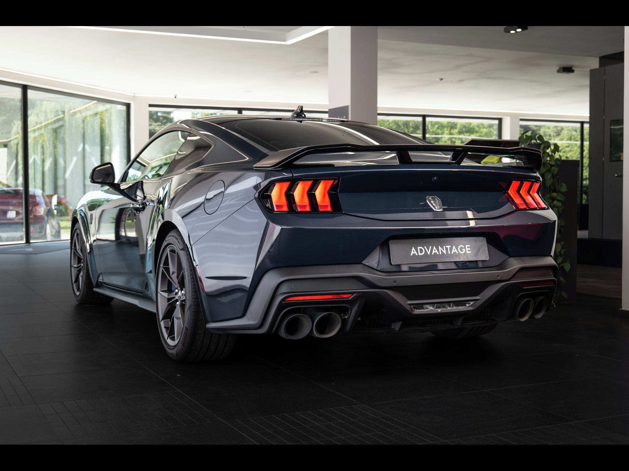 Ford Mustang, Dark Horse - fotka 4