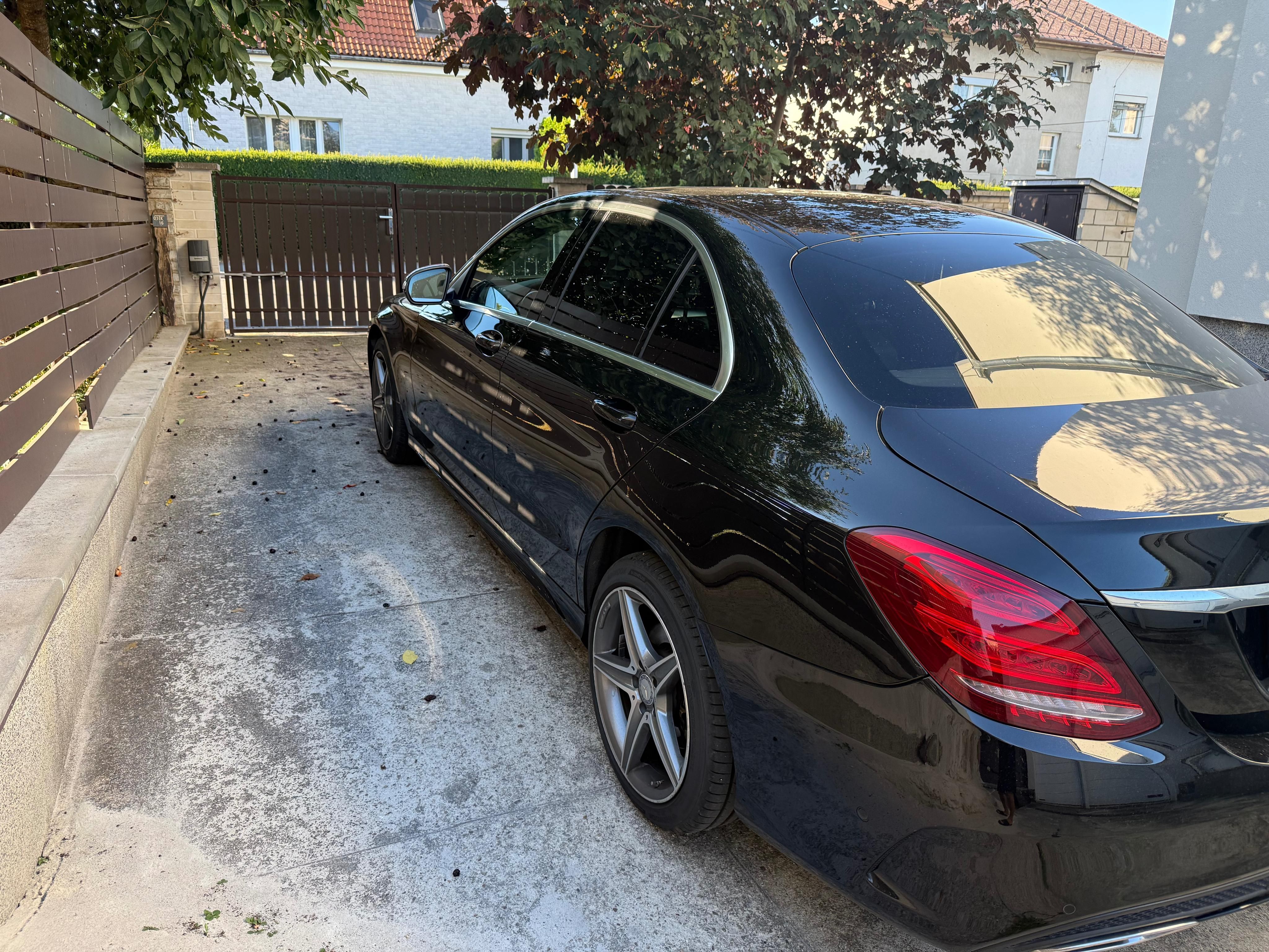Mercedes-Benz Třídy C, 250d bluetec 4matic AMG line - fotka 5