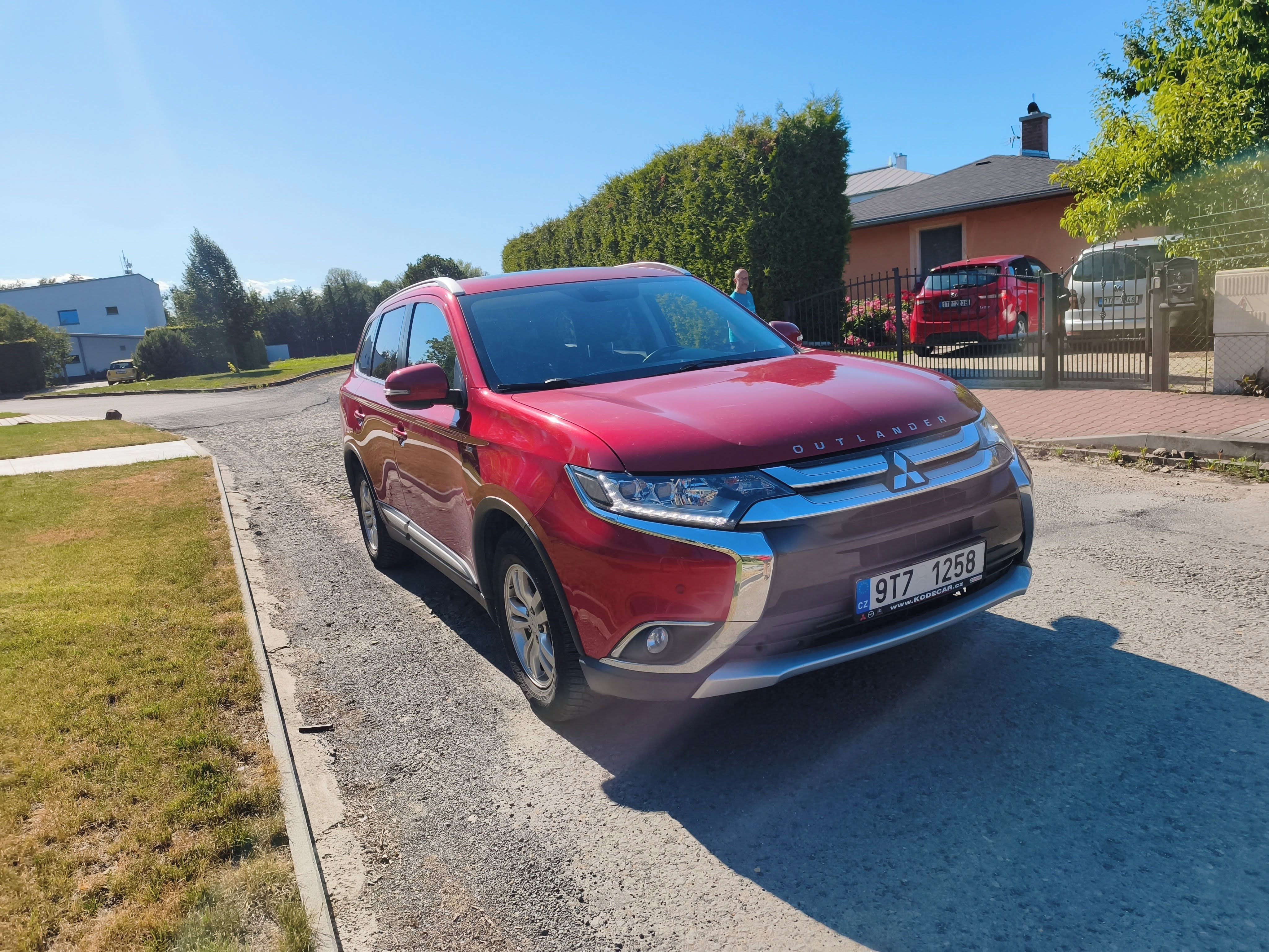 Mitsubishi Outlander, 2.2 DI-D AT, 4x4, 7 Míst, Kůže - fotka 6