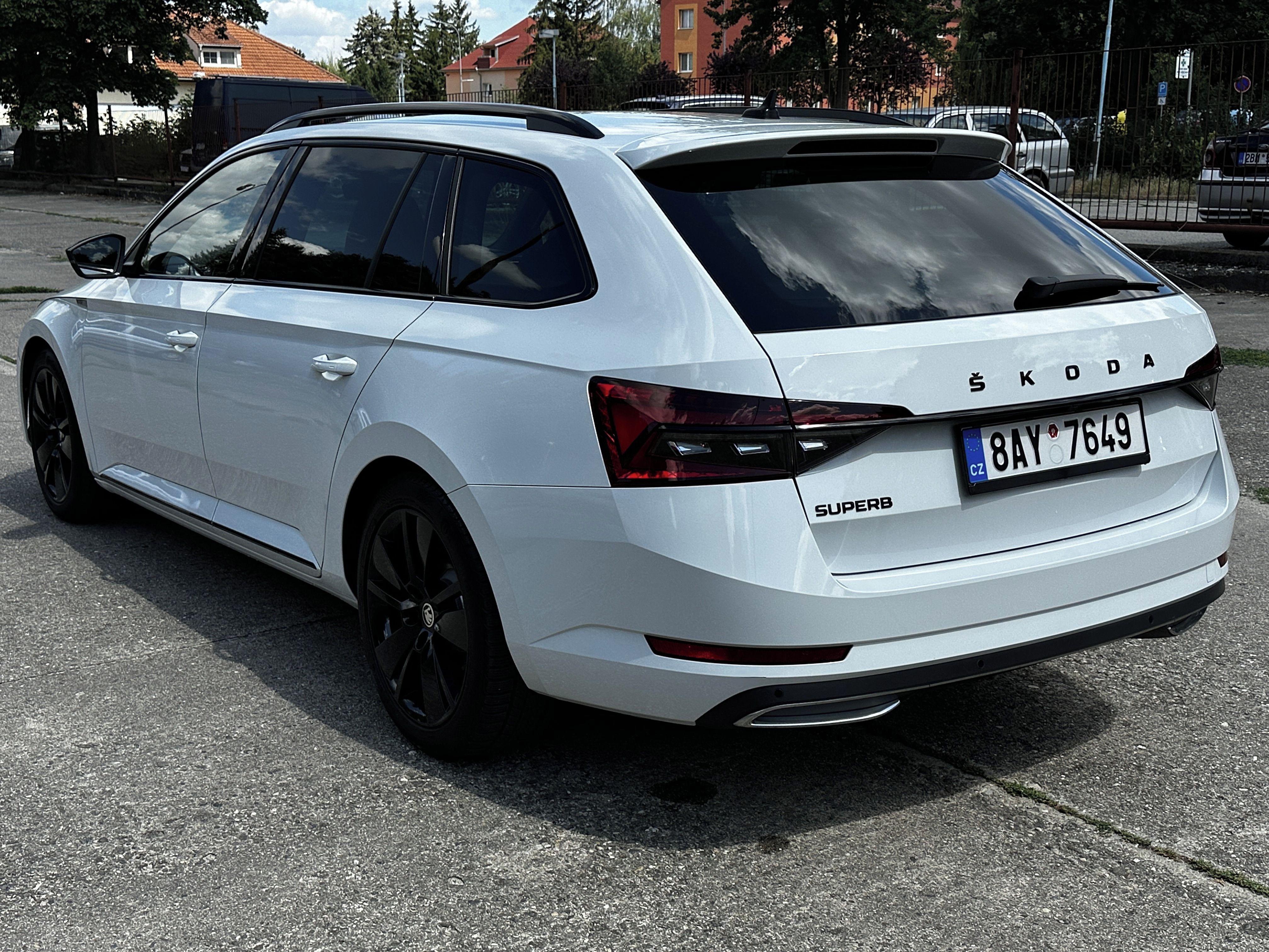 Škoda Superb, 1.5TSI 110kW SportLine, ČR! - fotka 3