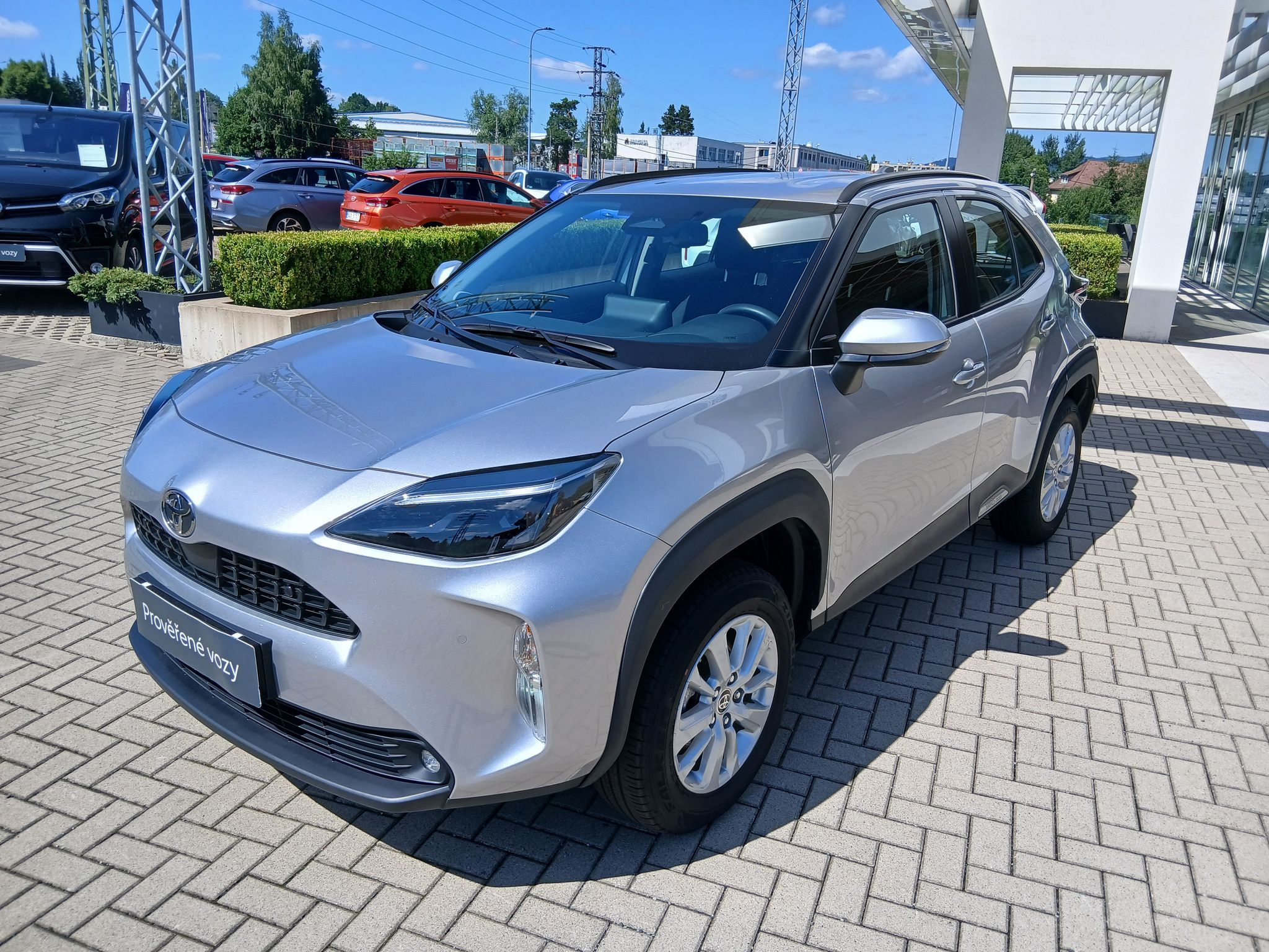 Toyota Yaris Cross, 1.5 Hybrid e-CVT Comfort - fotka 2
