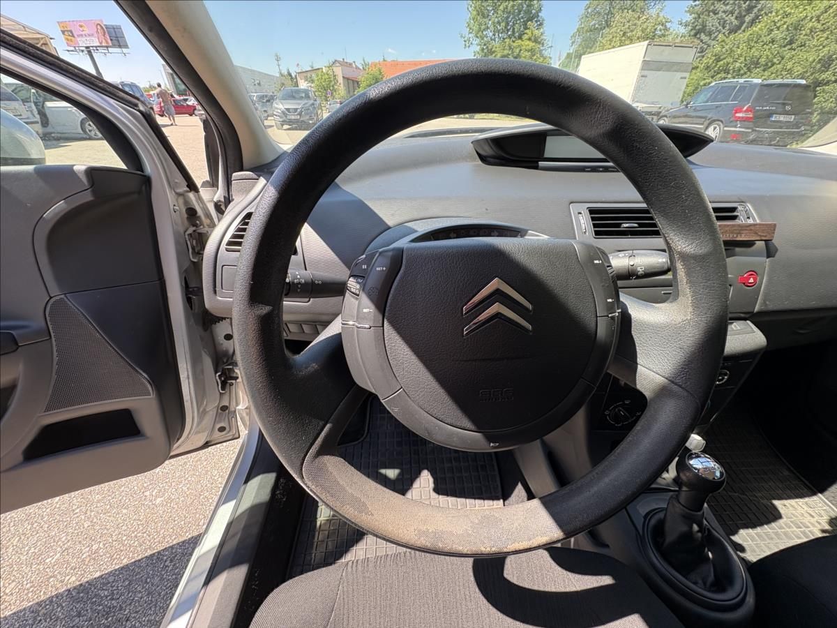 Citroën C4, 1,4 i 65kW CZ,Klima,Orig.Km ! - fotka 5