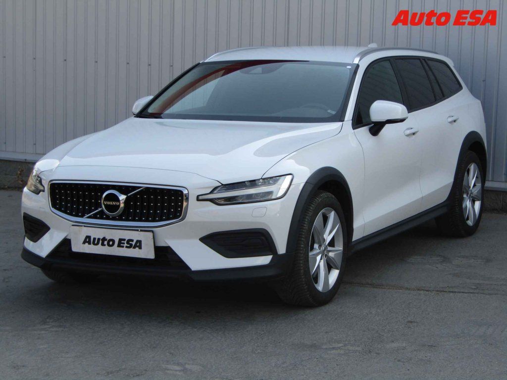Volvo V60, 2.0 D4 4x4,Cross Country - fotka 3