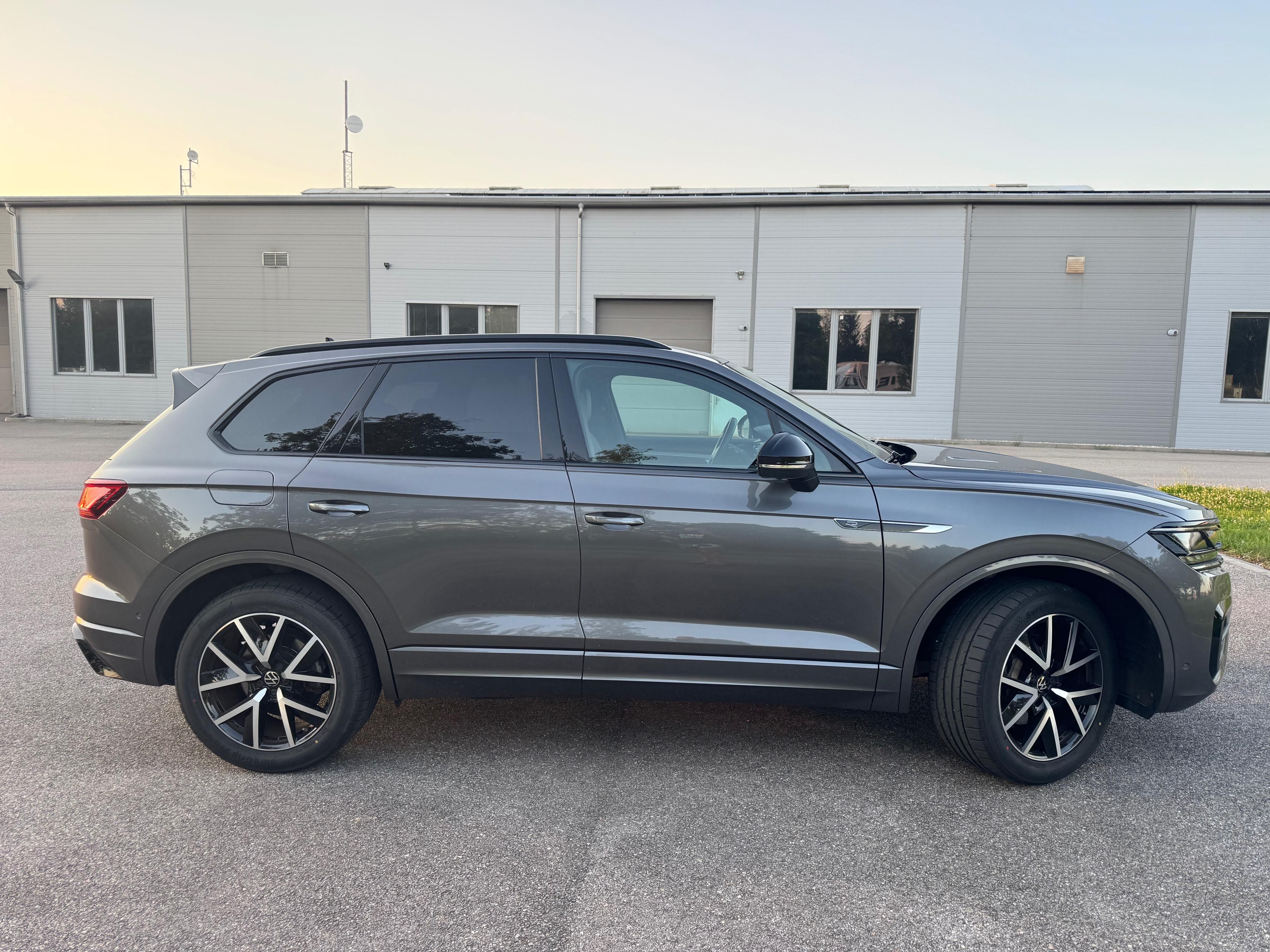Volkswagen Touareg, VW Touareg R-Line 3.0 V6 TDI - fotka 6
