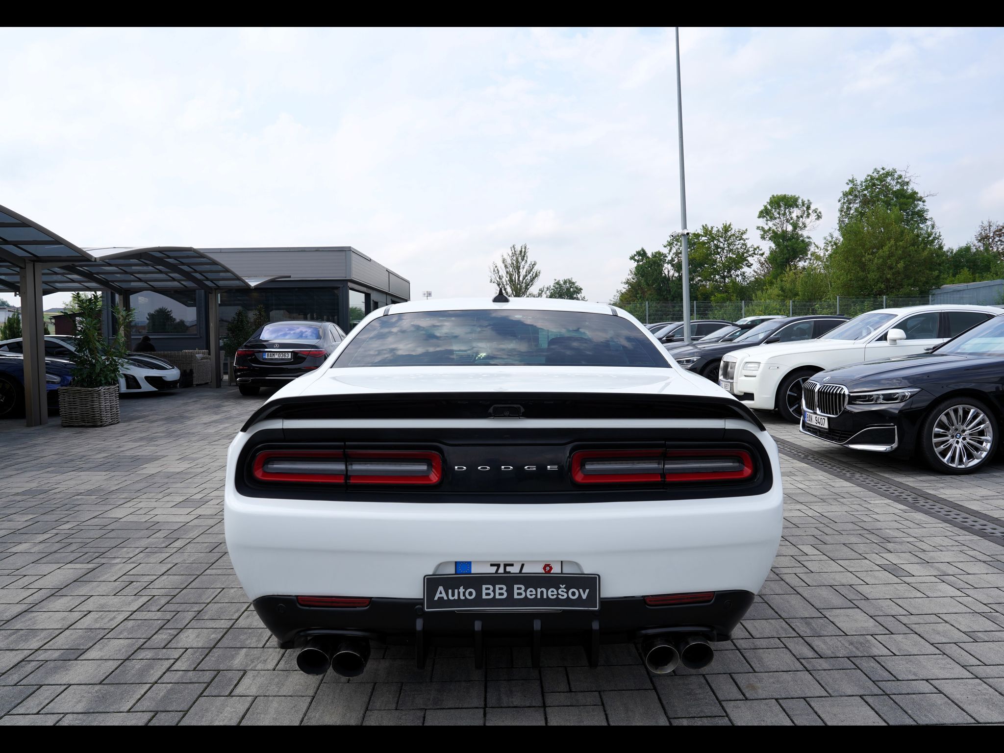 Dodge Challenger, 5.7L V8 Hemi/Shaker/kůže/375 P - fotka 5