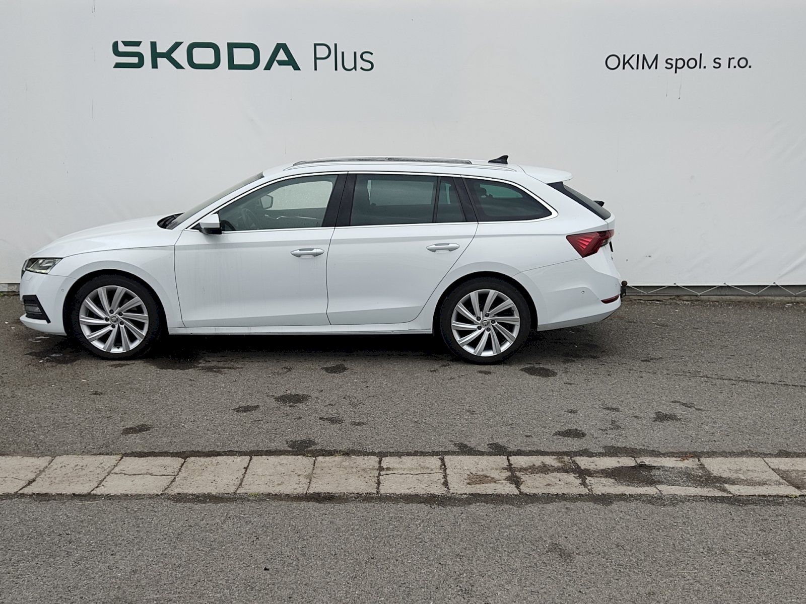 Škoda Octavia, Combi Style Comfort 2,0 Tdi 11 - fotka 3
