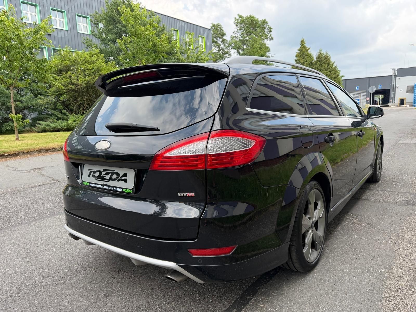 Ford Mondeo, 2,2 TDCi /129kW/ + sada pneu - fotka 5