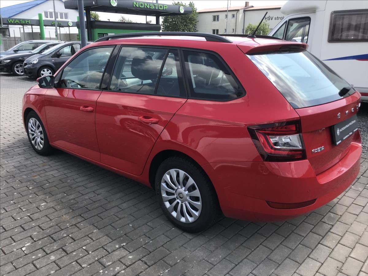 Škoda Fabia, 1,0 - fotka 6