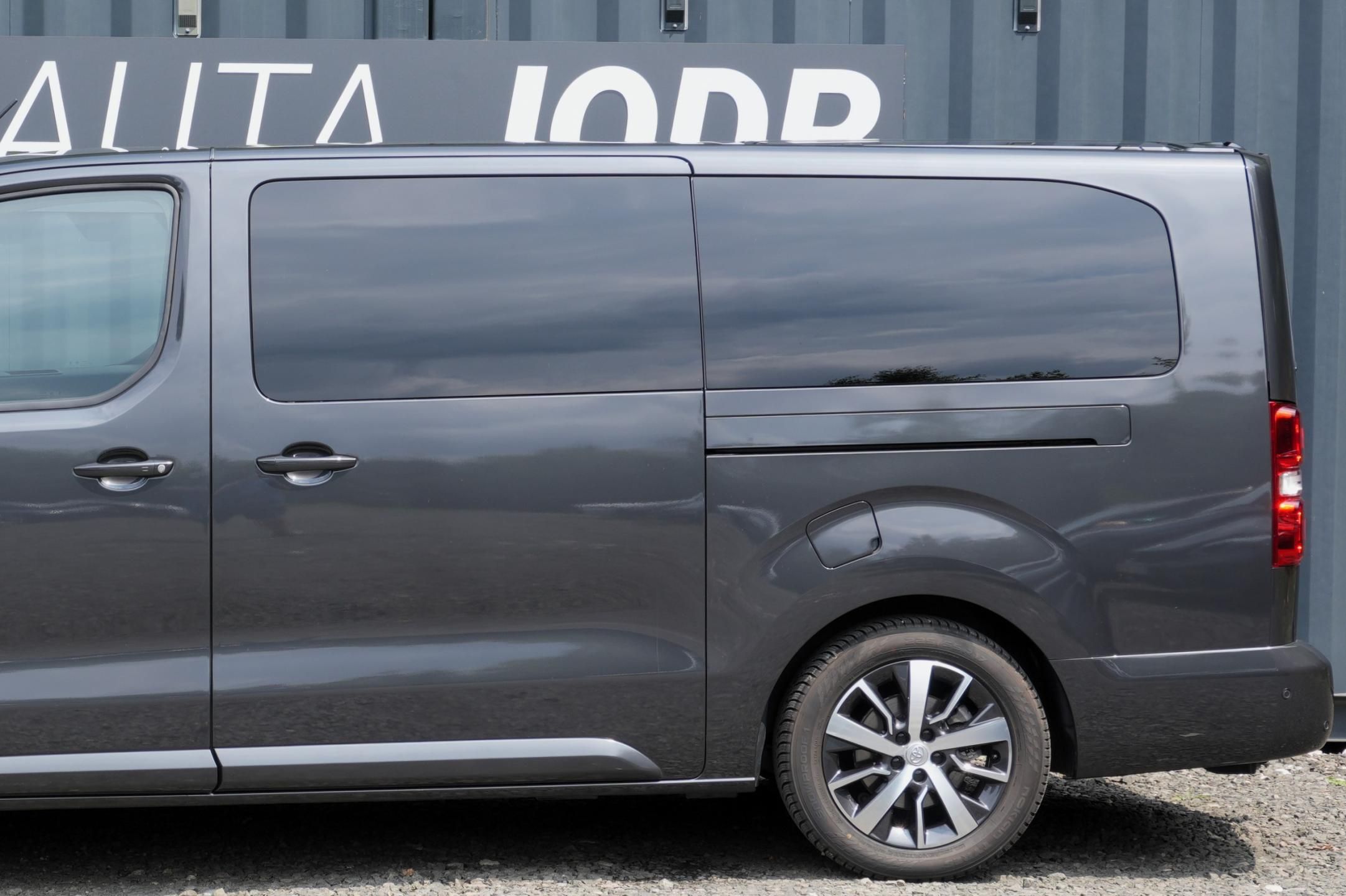 Toyota Proace Verso, 2.0d 130 kW, L2, VIP, Tažné - fotka 3