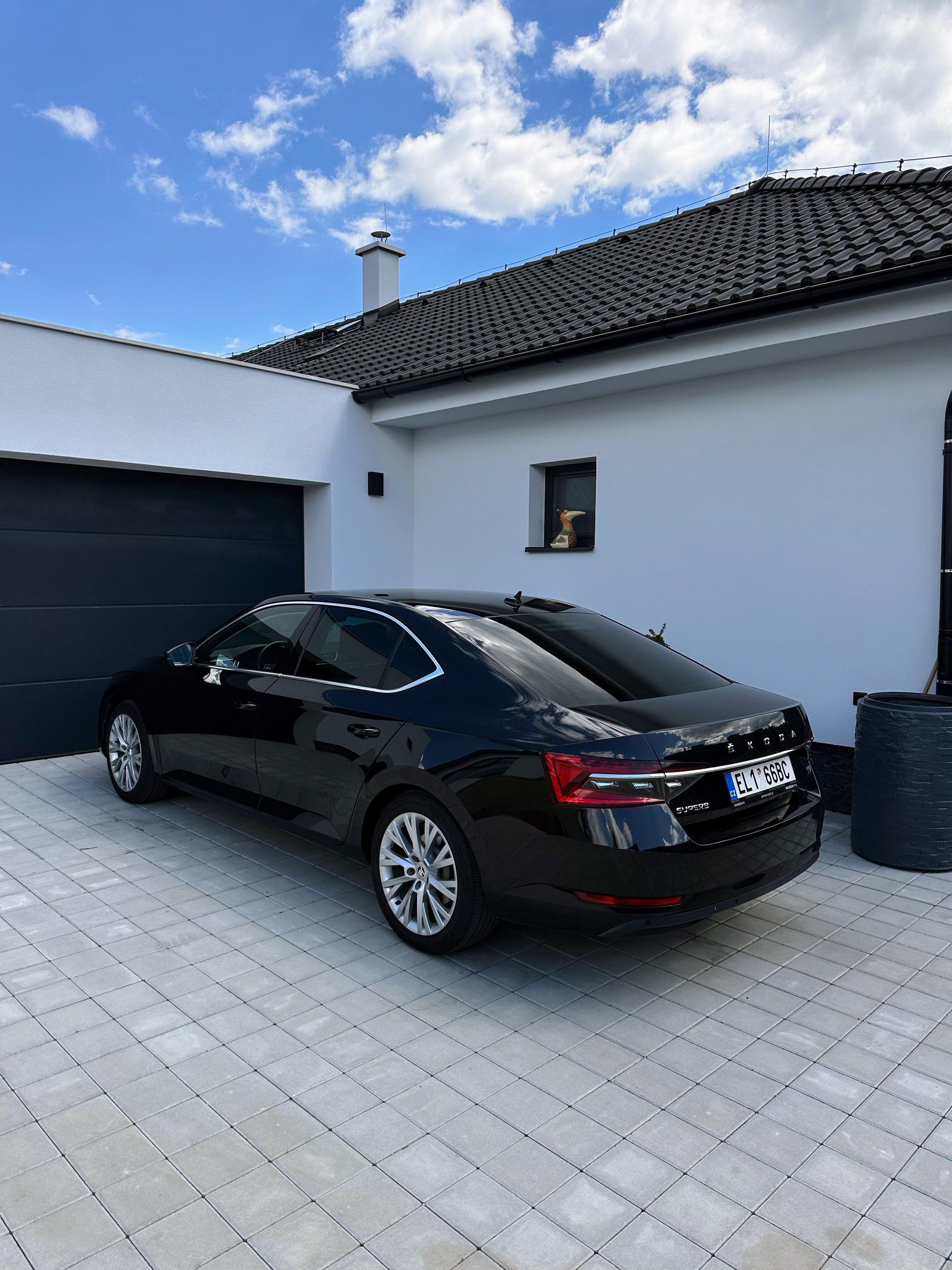 Škoda Superb, Škoda Superb iV plug-in hybrid - fotka 4