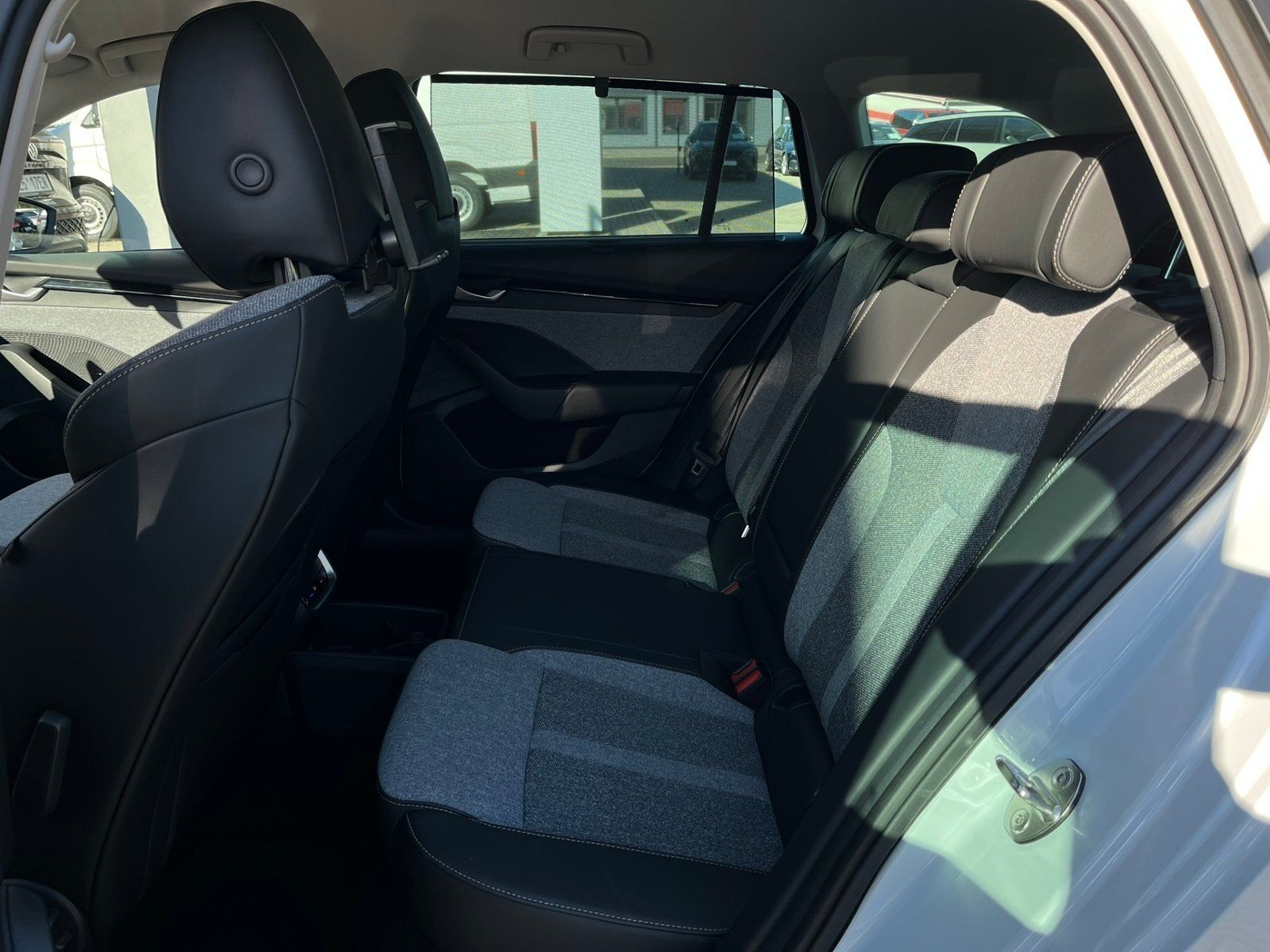Škoda Octavia, Octavia 2.0 TDI 110kW DSG Top - fotka 6