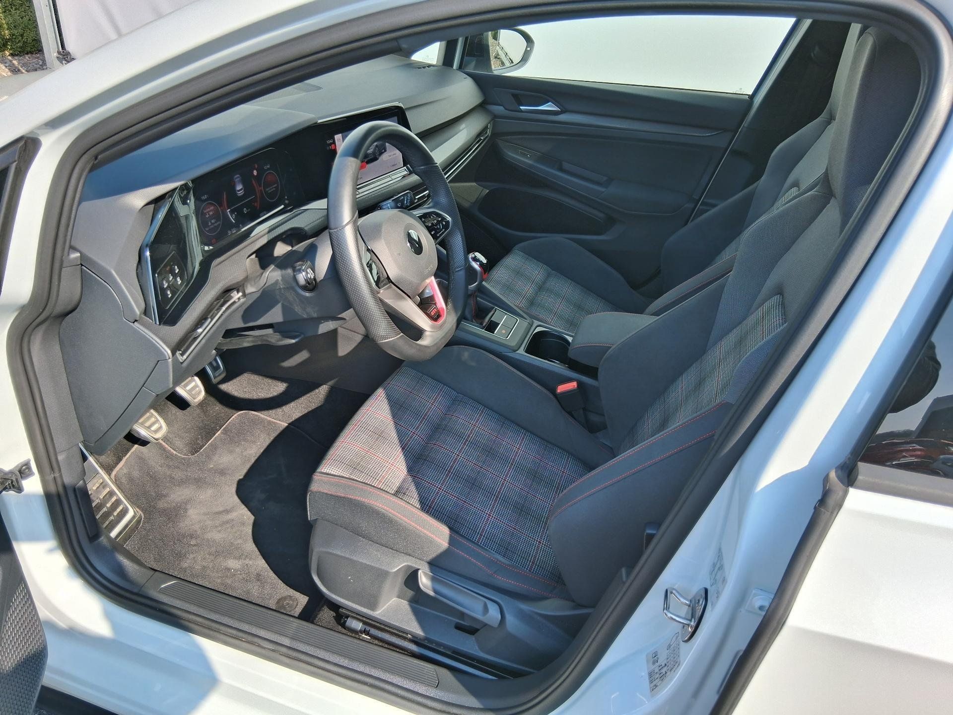 Volkswagen Golf, Golf 2.0TSi 180kW GTi - fotka 6