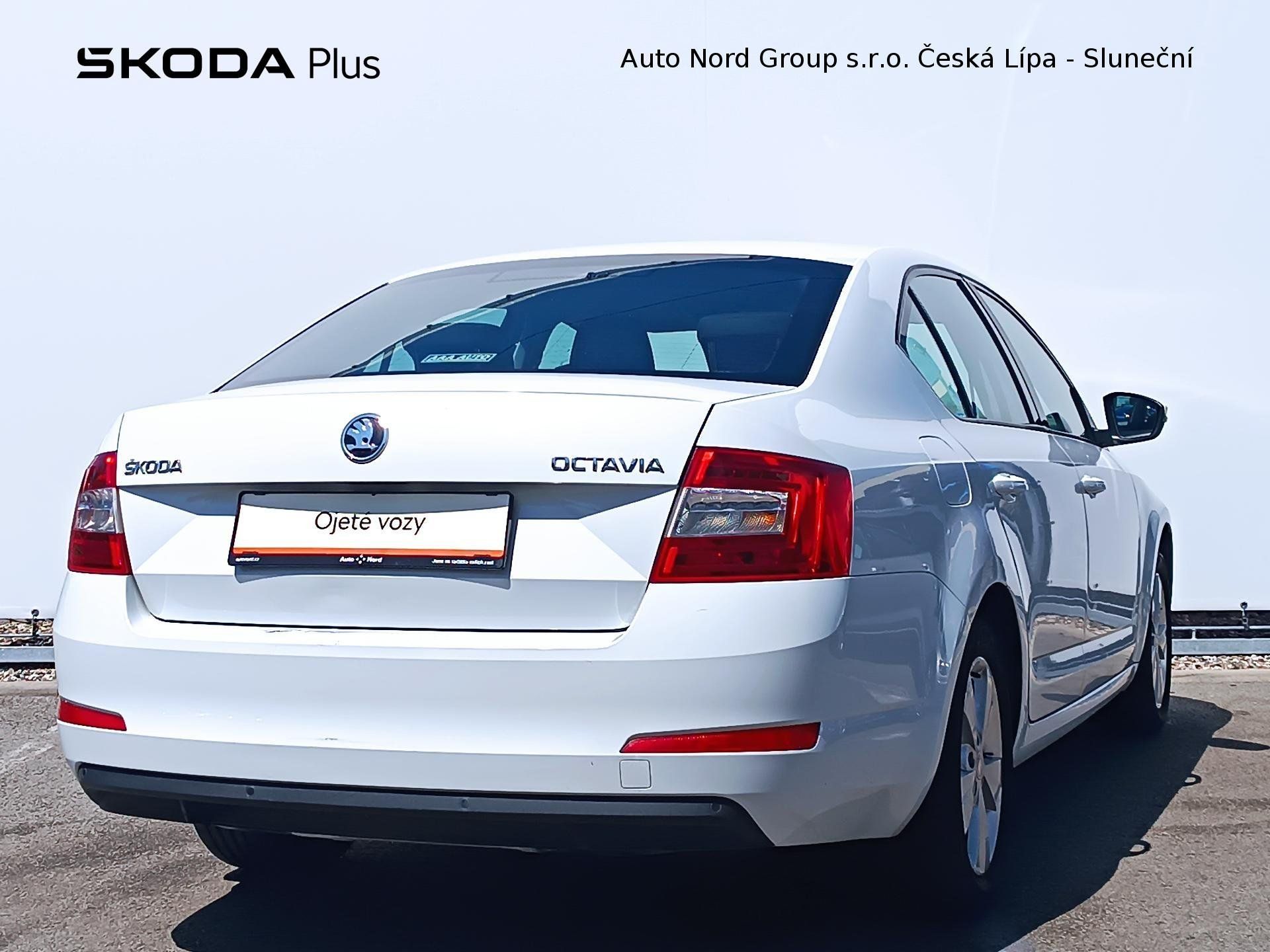 Škoda Octavia, Octavia Style 1,6TDi / 81kw - fotka 2