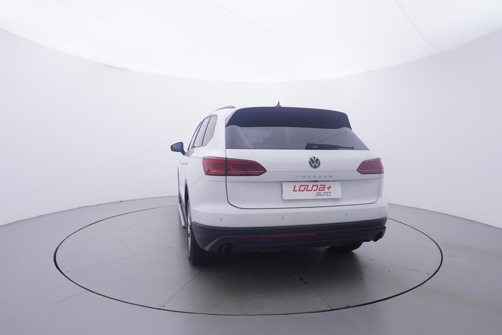 Volkswagen Touareg, 3.0 TDI 170 kW - fotka 4