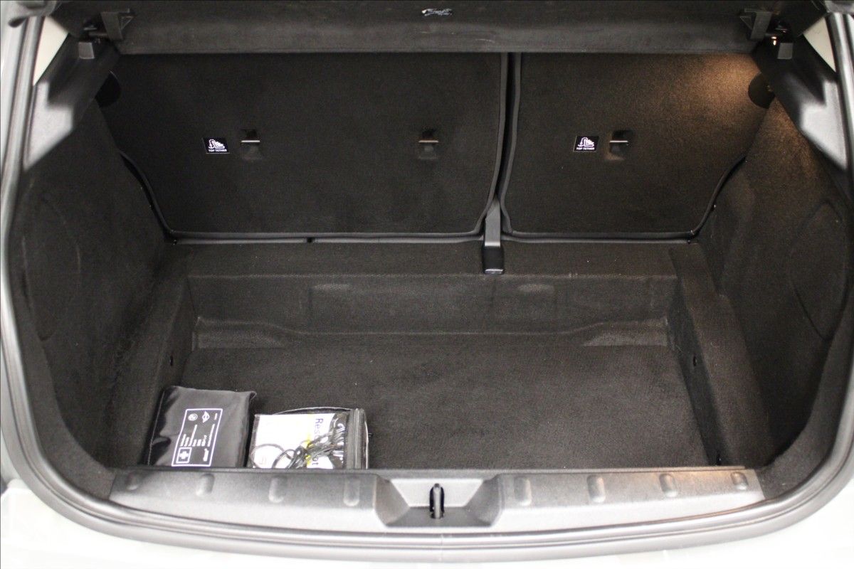 Mini Cooper, 1,5 1.majitel CZ - fotka 5